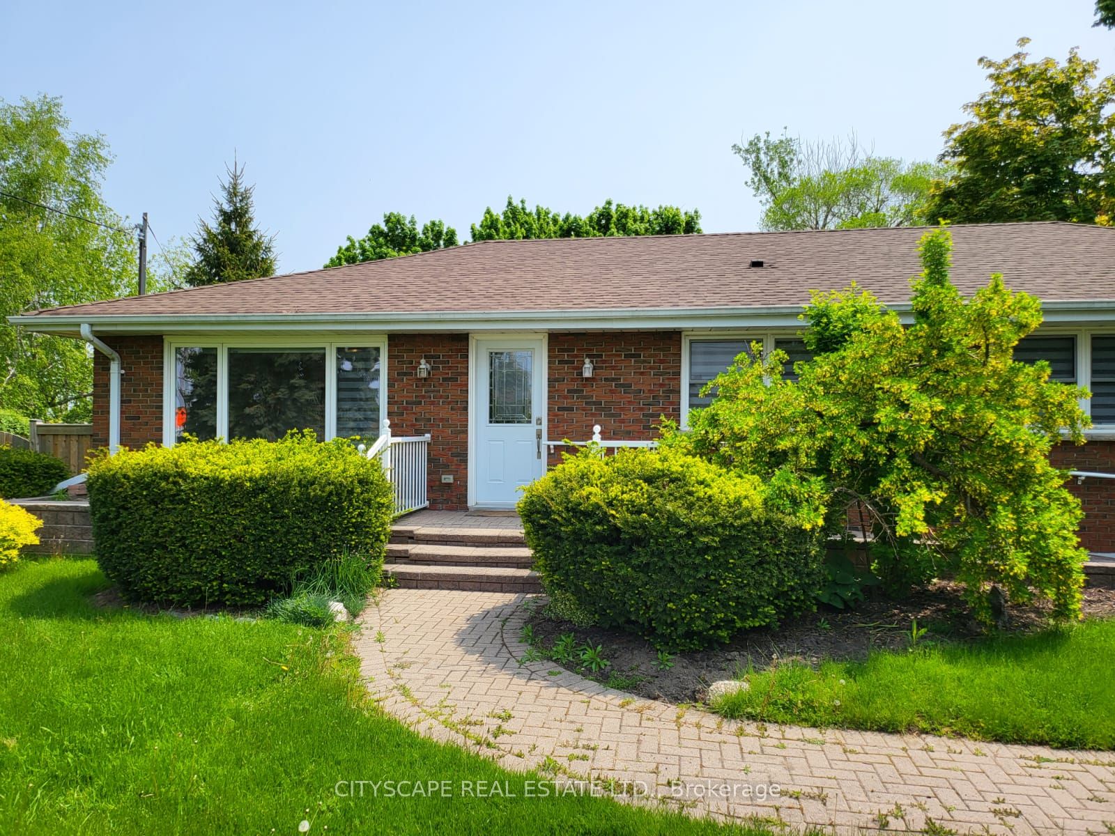 1605 Bowmanville Avenue, Clarington, ON L1C 6N4 photo 2