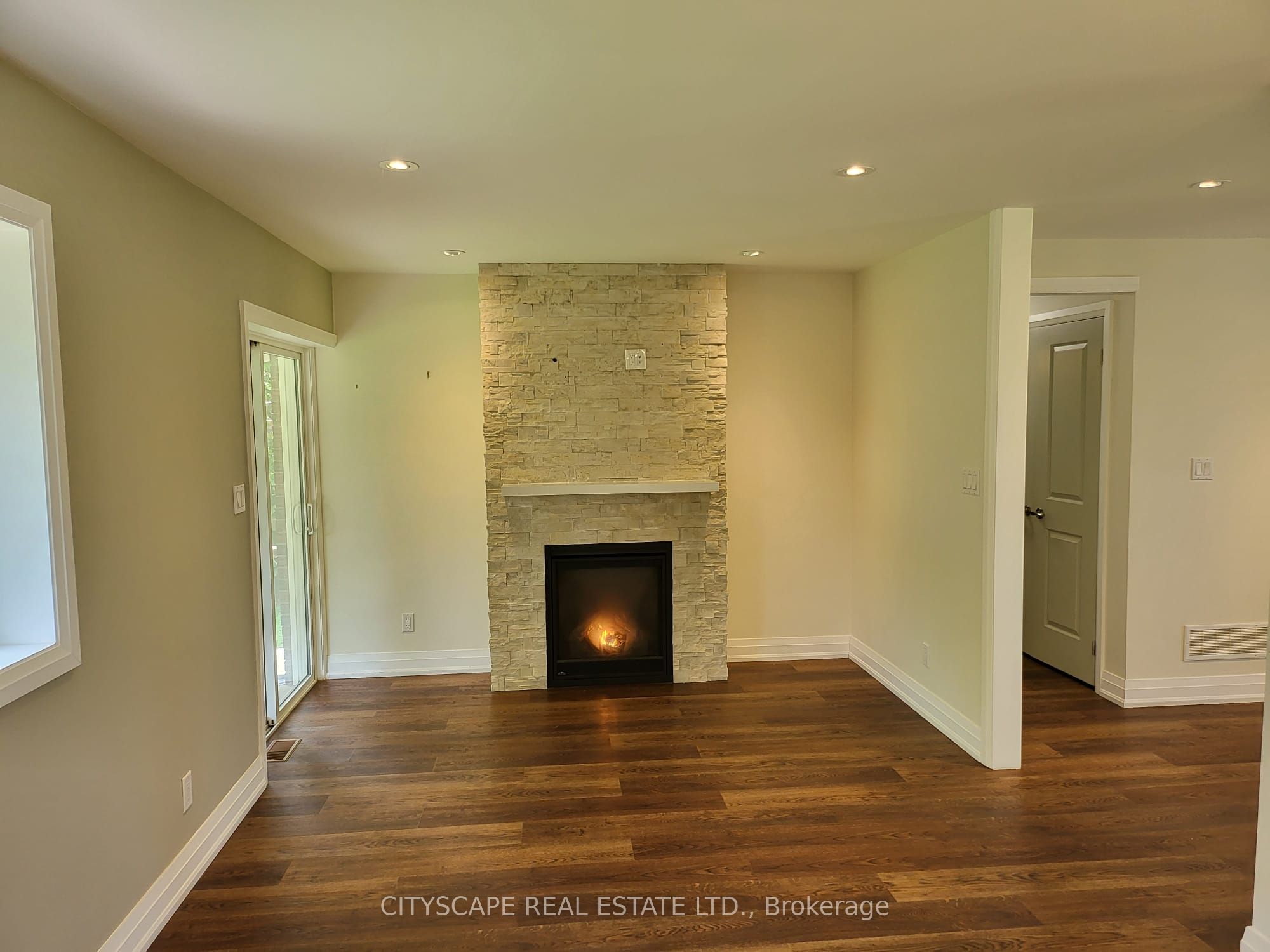 1605 Bowmanville Avenue, Clarington, ON L1C 6N4 photo 5