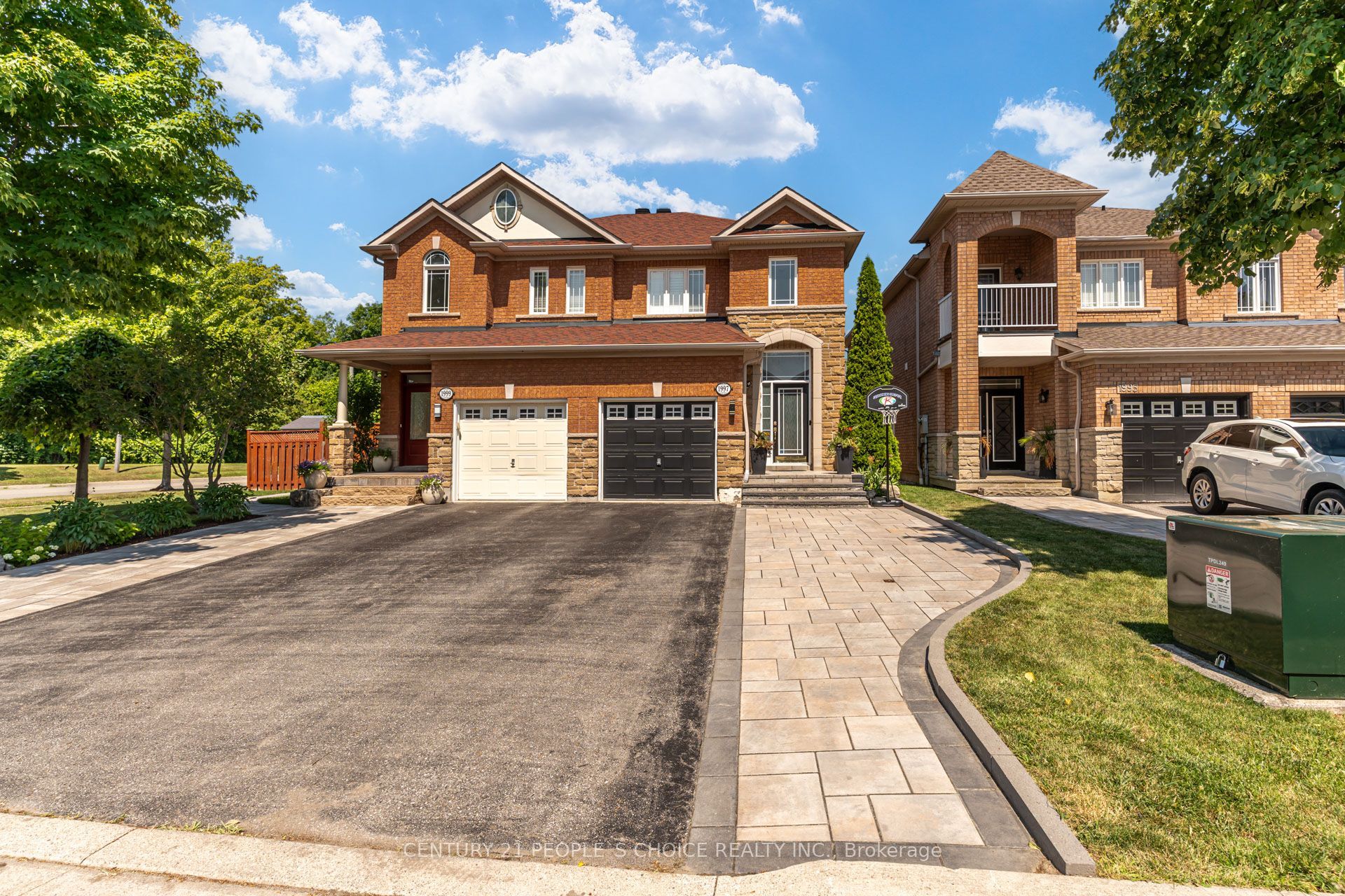 1997 Calvington Drive, Pickering, ON L1V 7J3