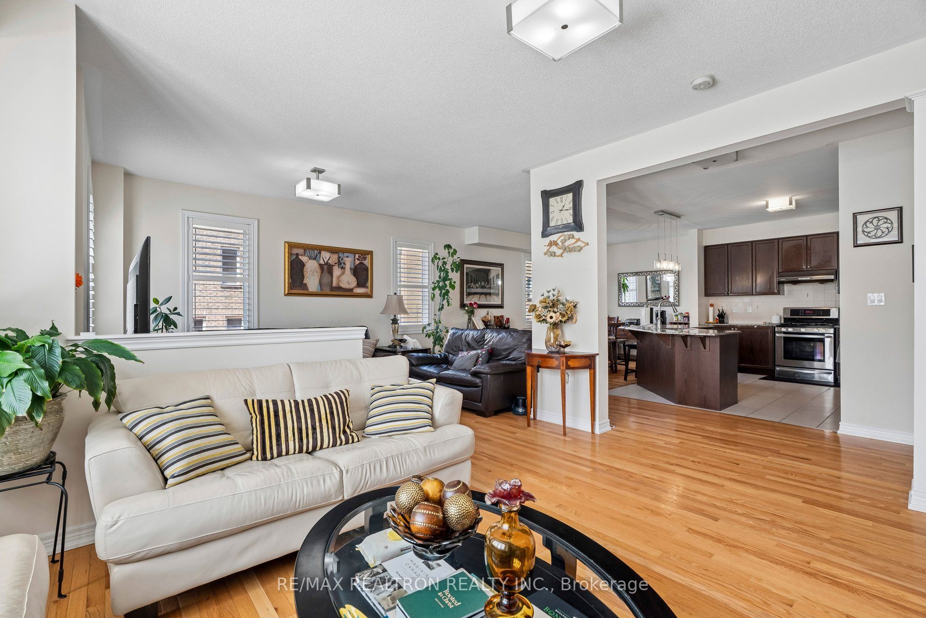 12 Dale Avenue, Toronto, ON M1J 3J5 photo 3