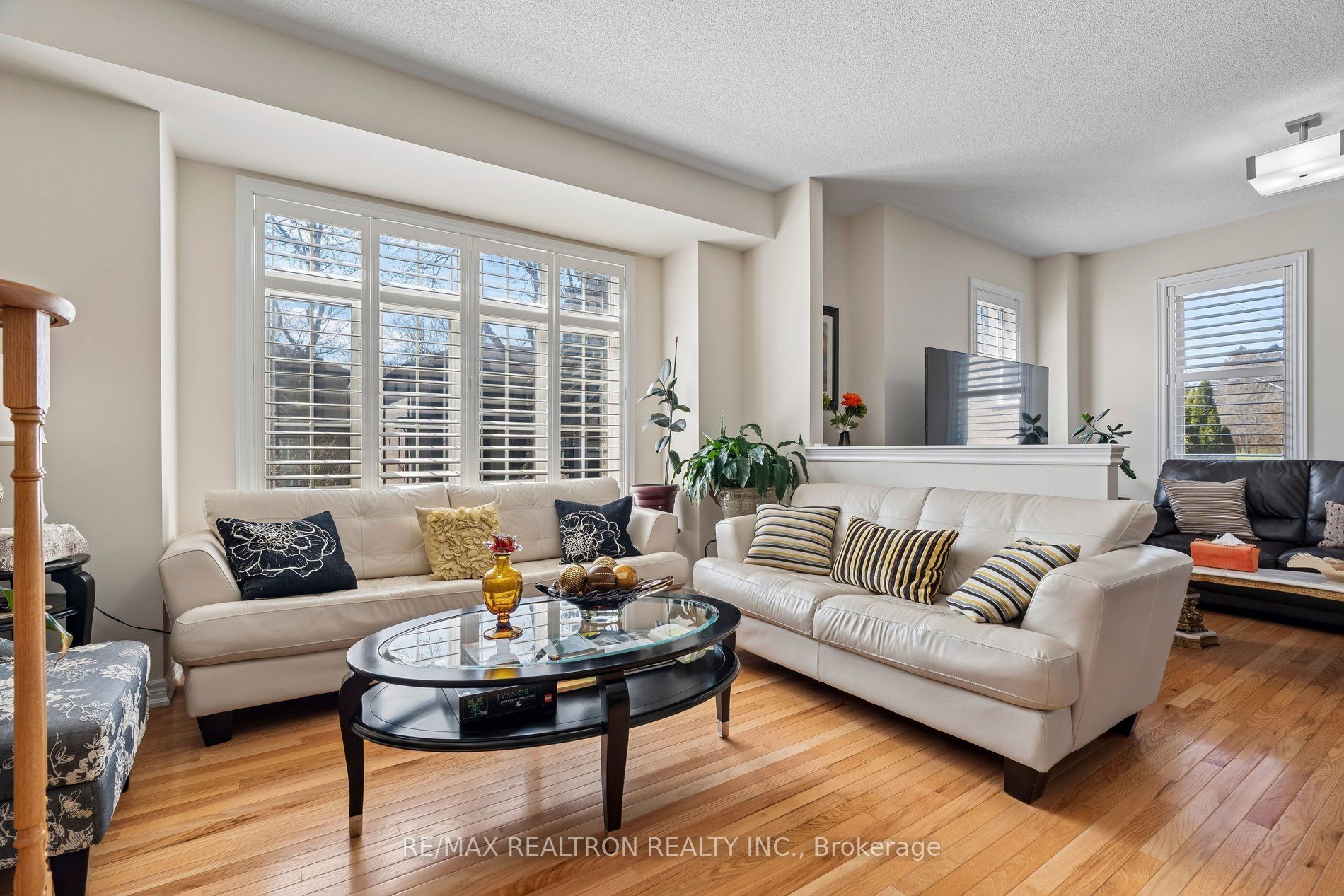 12 Dale Avenue, Toronto, ON M1J 3J5 photo 4