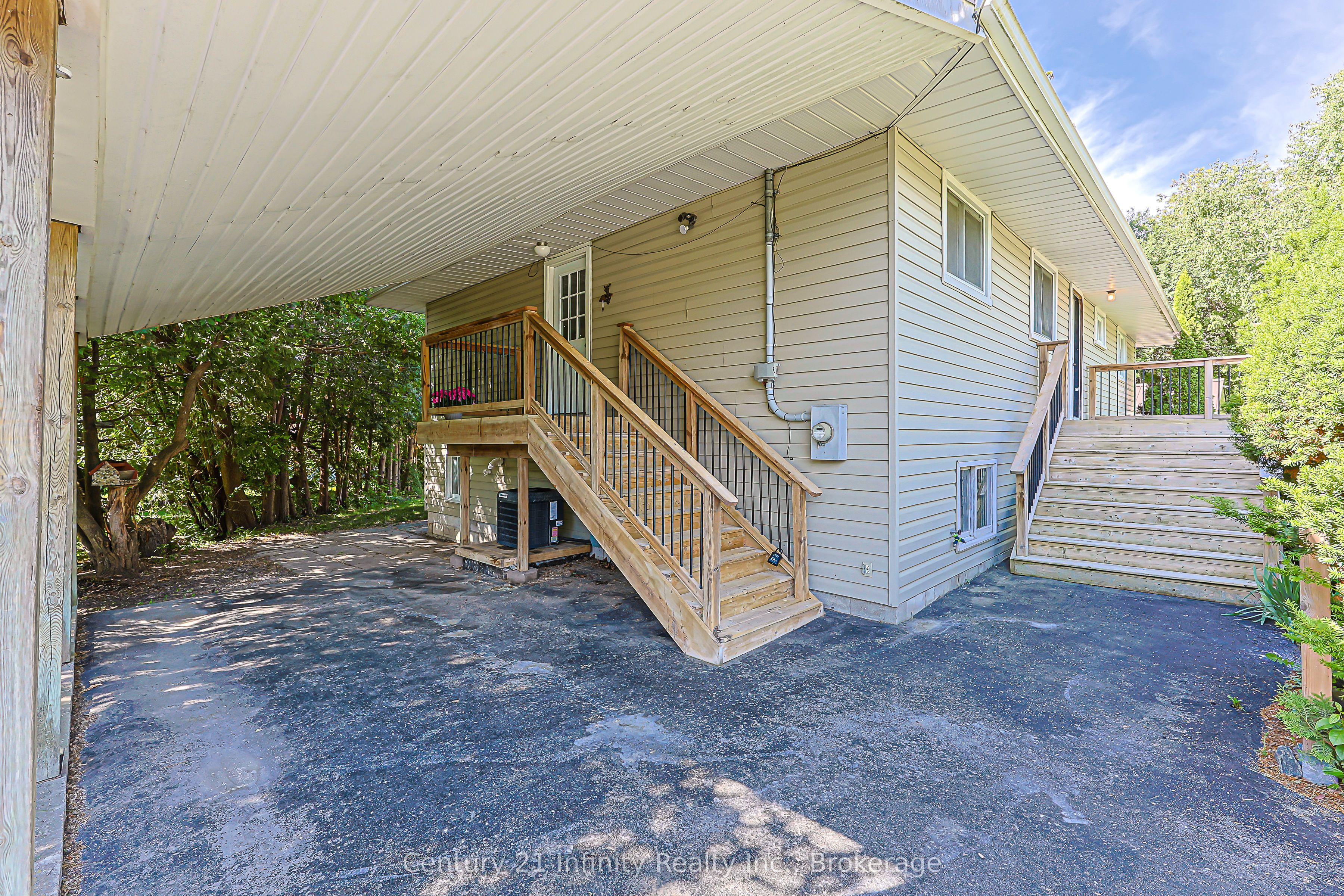 7 Robmar Street, Whitby, ON L1M 1T8 photo 4
