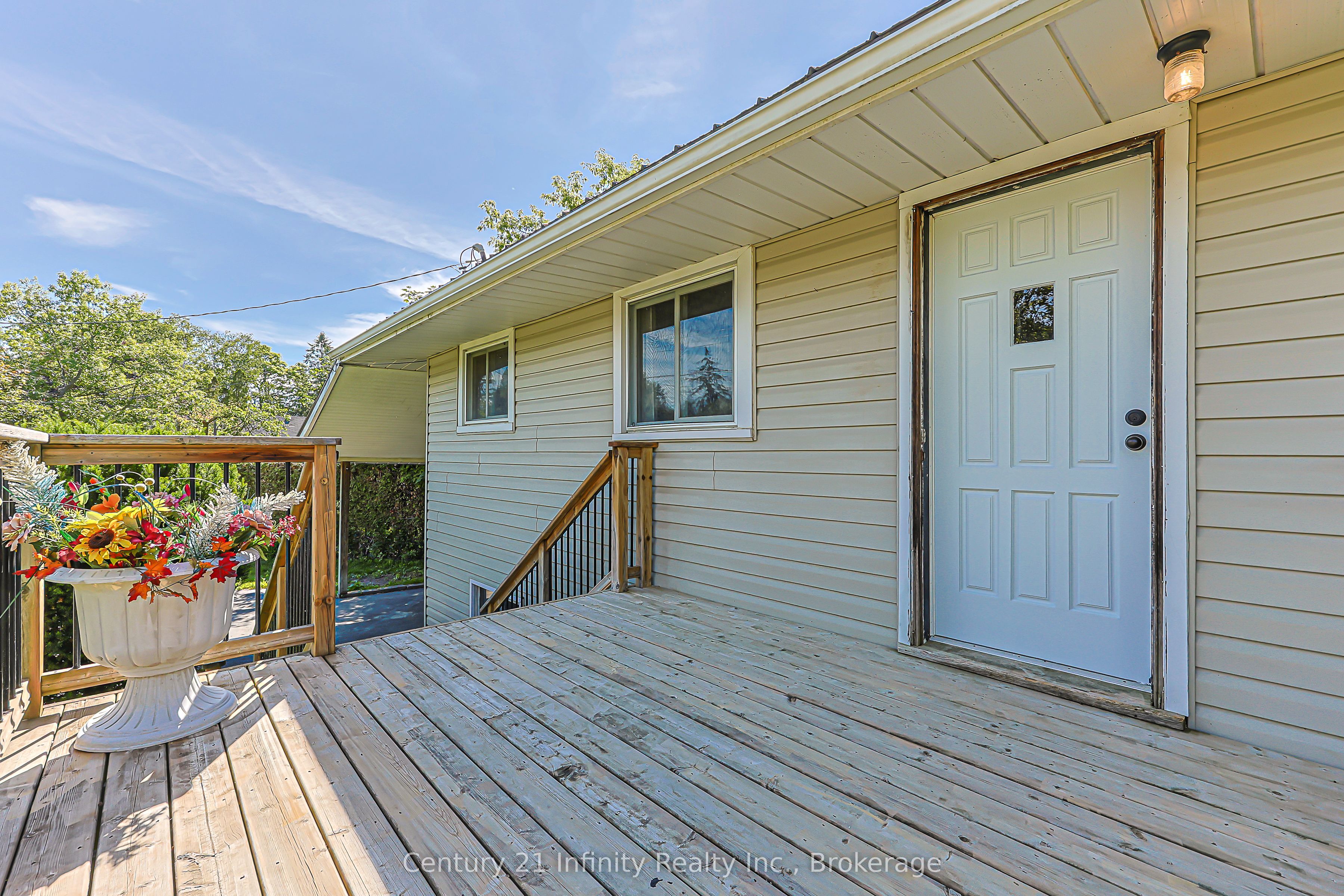 7 Robmar Street, Whitby, ON L1M 1T8 photo 5