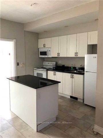 78 Woodycrest Avenue M/Flr, Toronto, ON M4J 3A7 photo 4