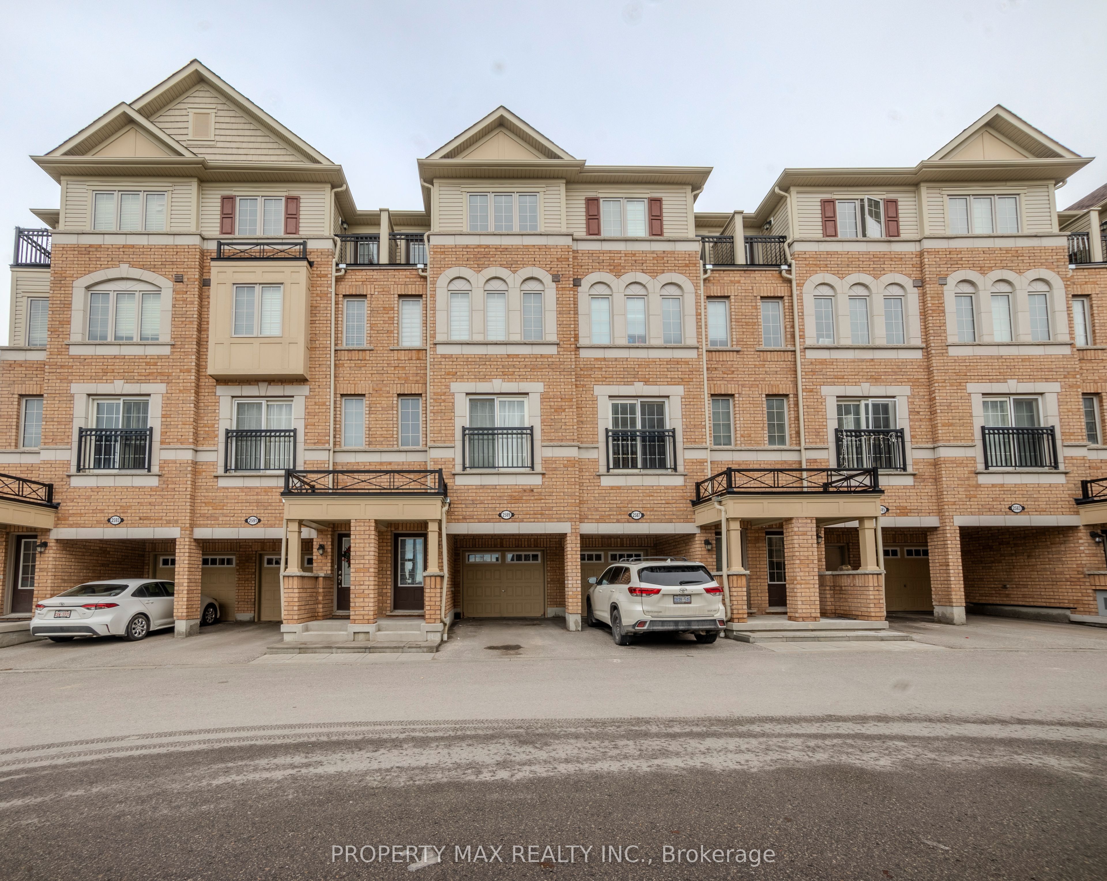 2589 Bromus Path, Oshawa, ON L1L 0K7 photo 2