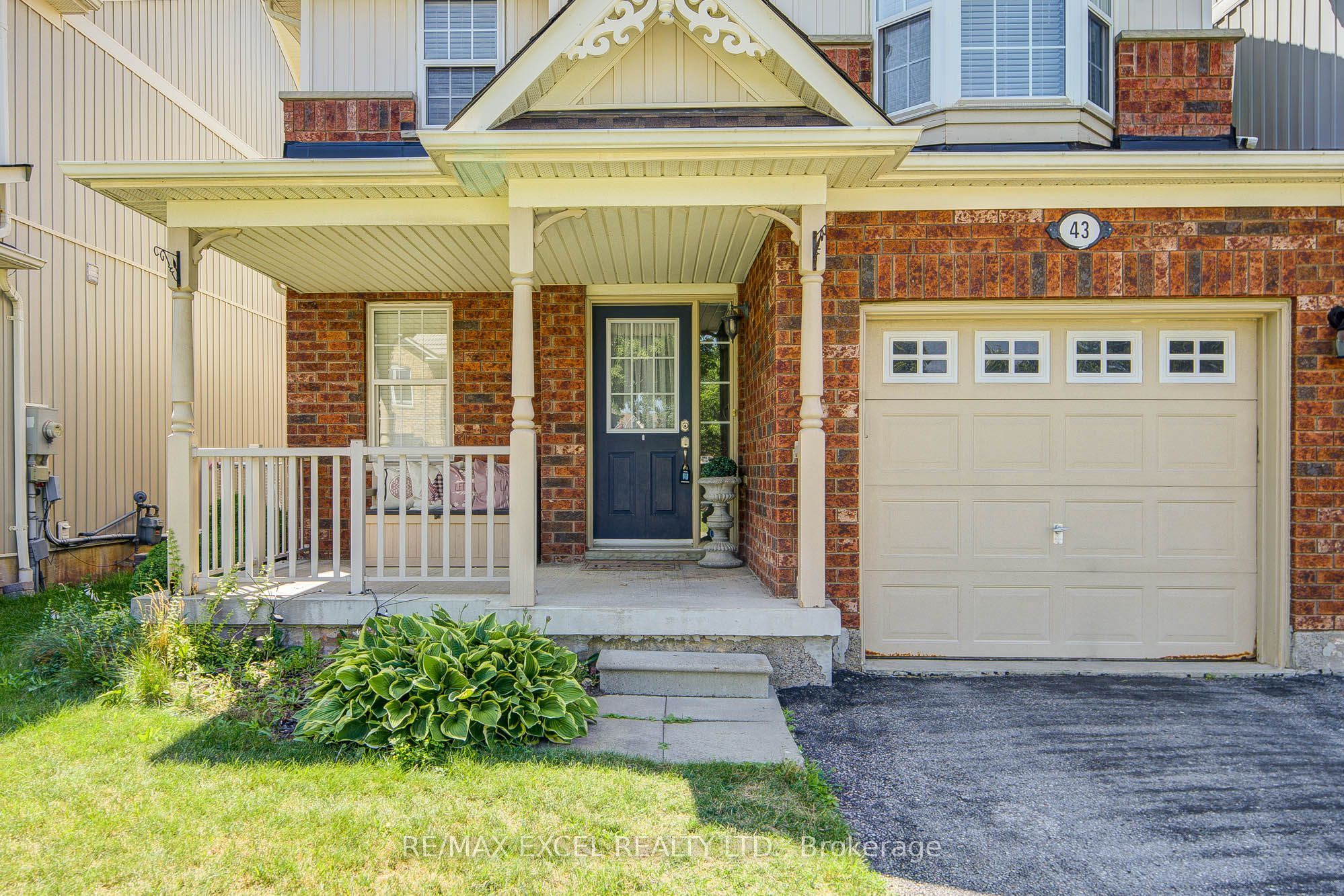 43 Beaumaris Crescent, Whitby, ON L1M 2H3 photo 2