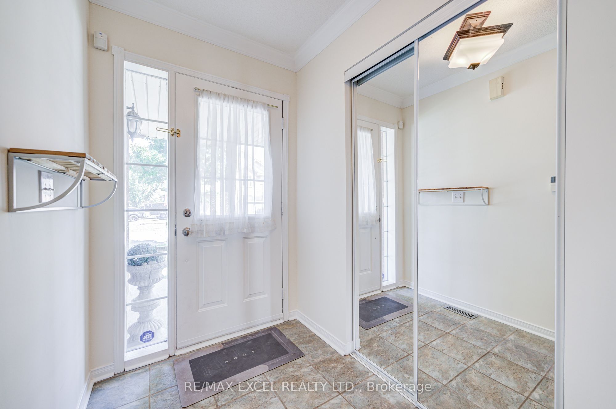 43 Beaumaris Crescent, Whitby, ON L1M 2H3 photo 4