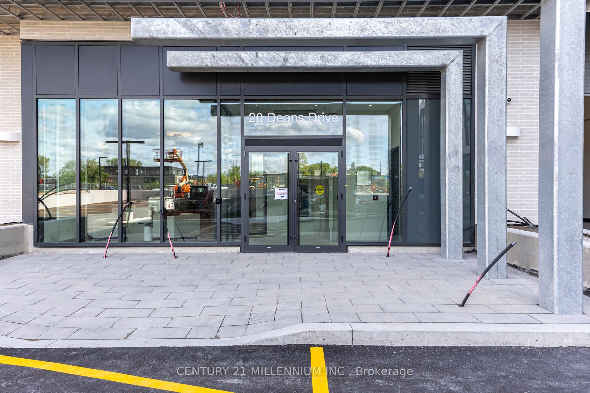 20 Deans Drive 415, Toronto, ON M1L 0J7 photo 4