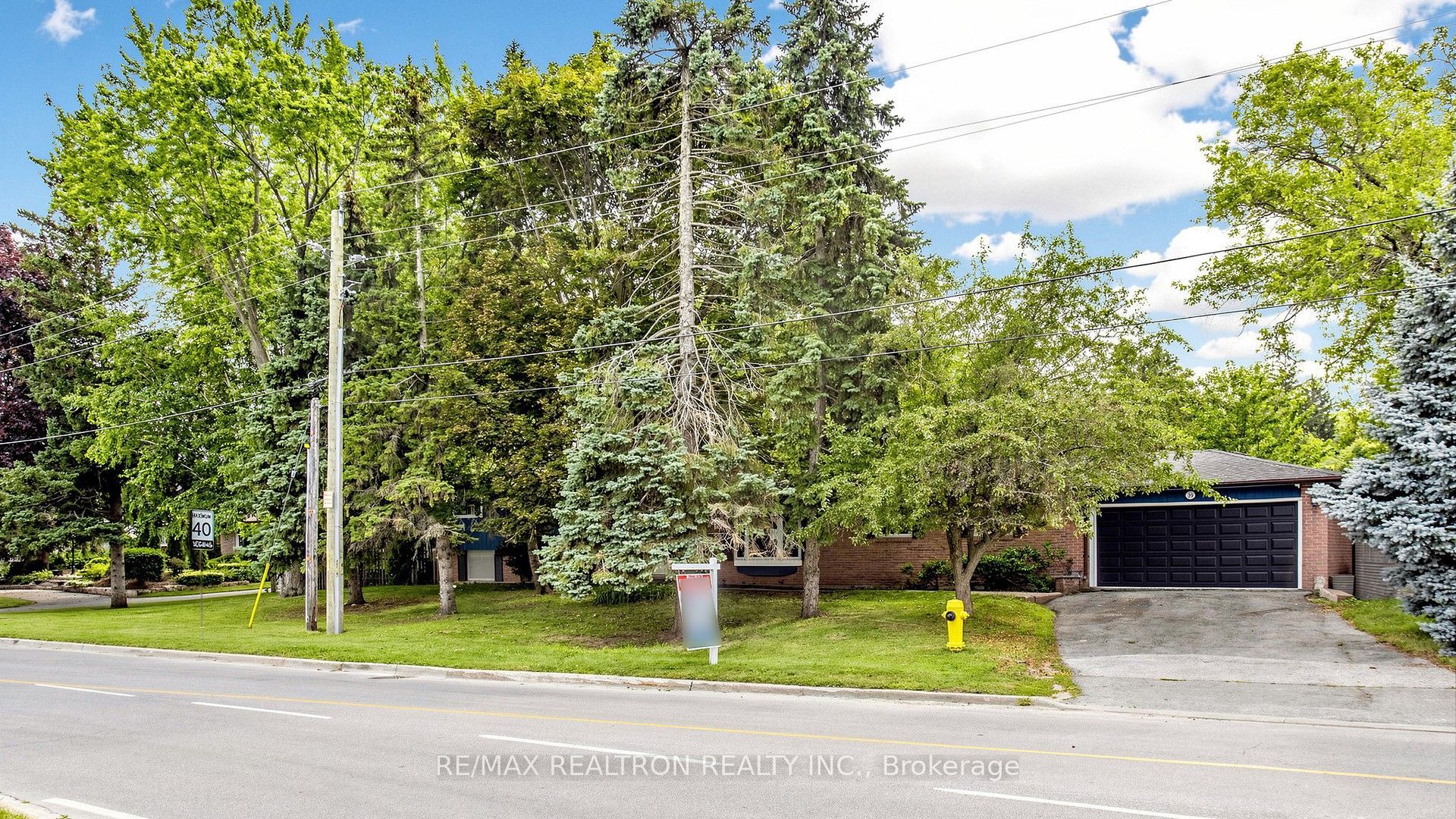 10 Rotherglen Road S, Ajax, ON L1S 6L6 photo 2