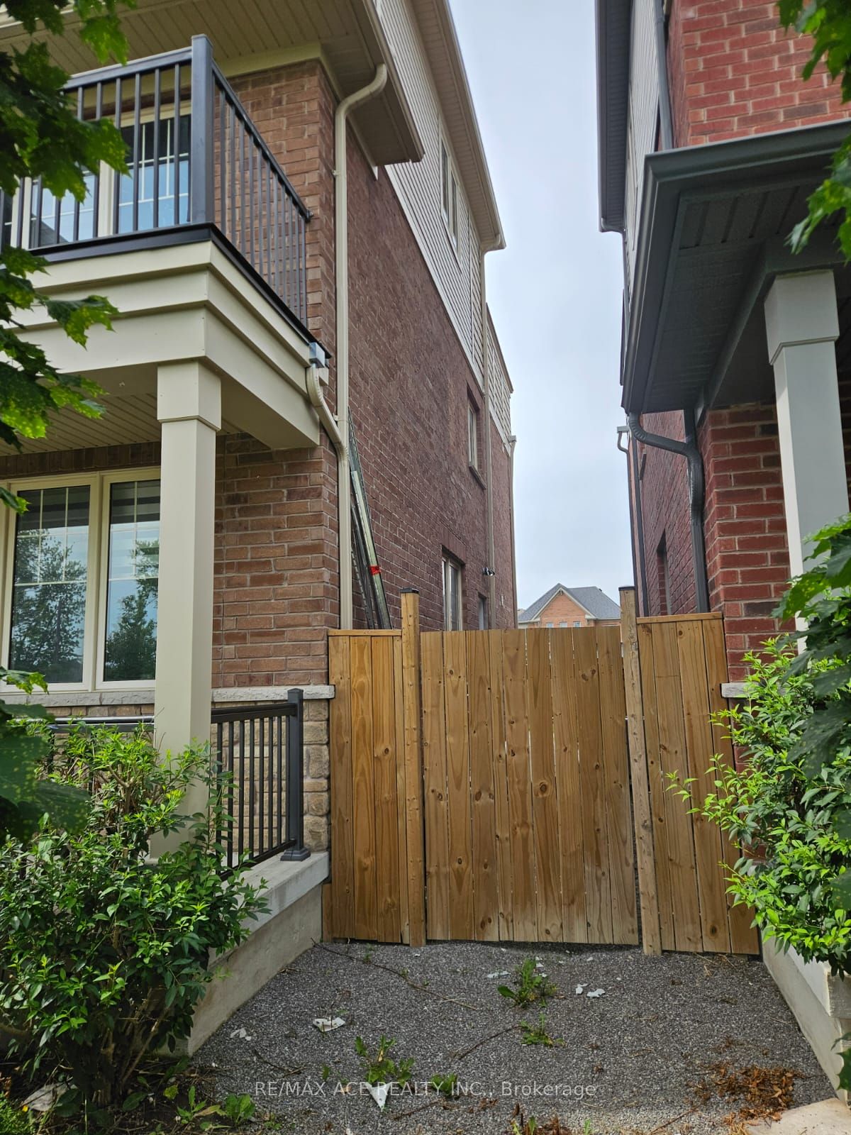 190 Britannia Avenue W Bsmt, Oshawa, ON L1H 7K4 photo 3
