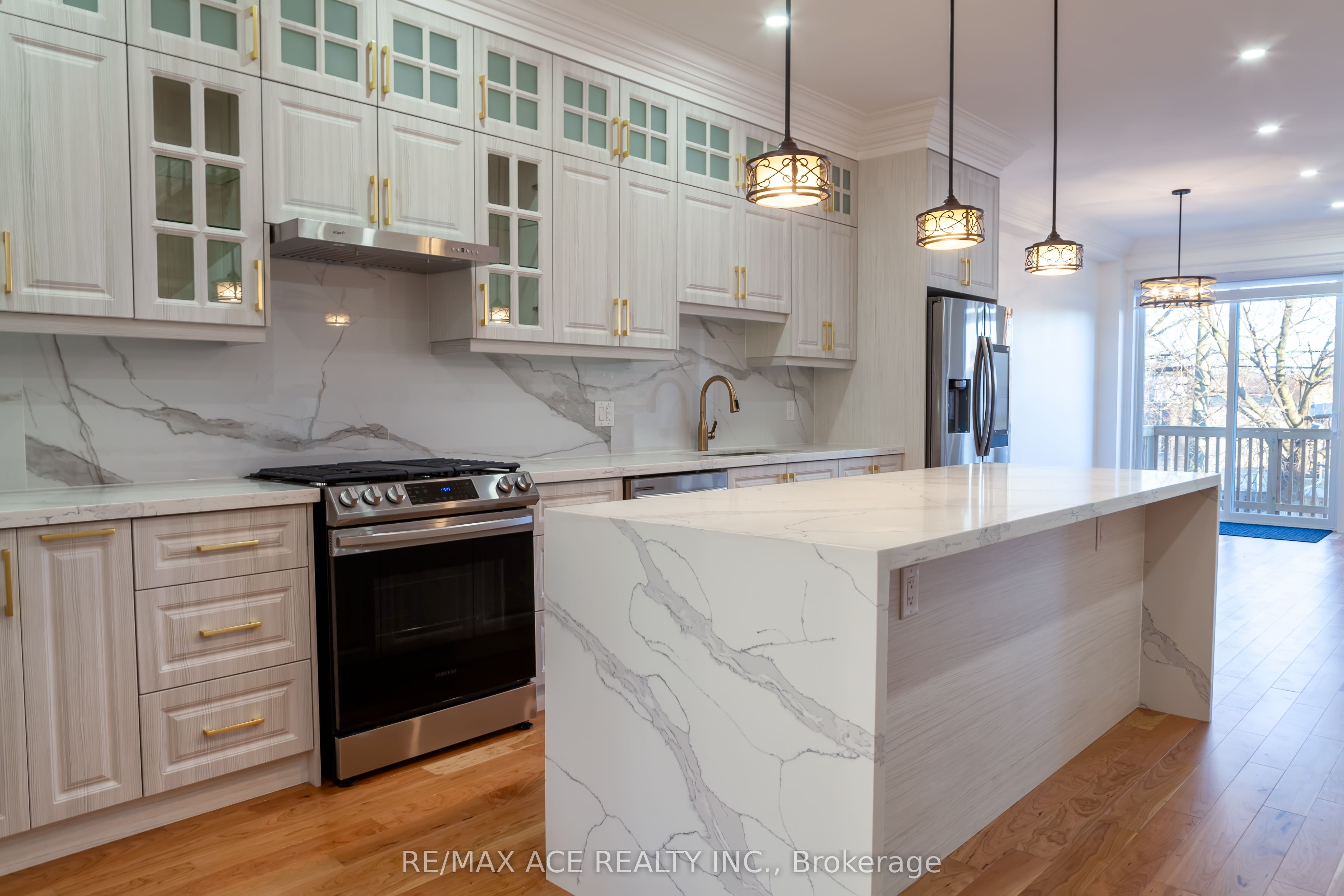 229B Mcintosh Street, Toronto, ON M1N 3Z2 photo 4