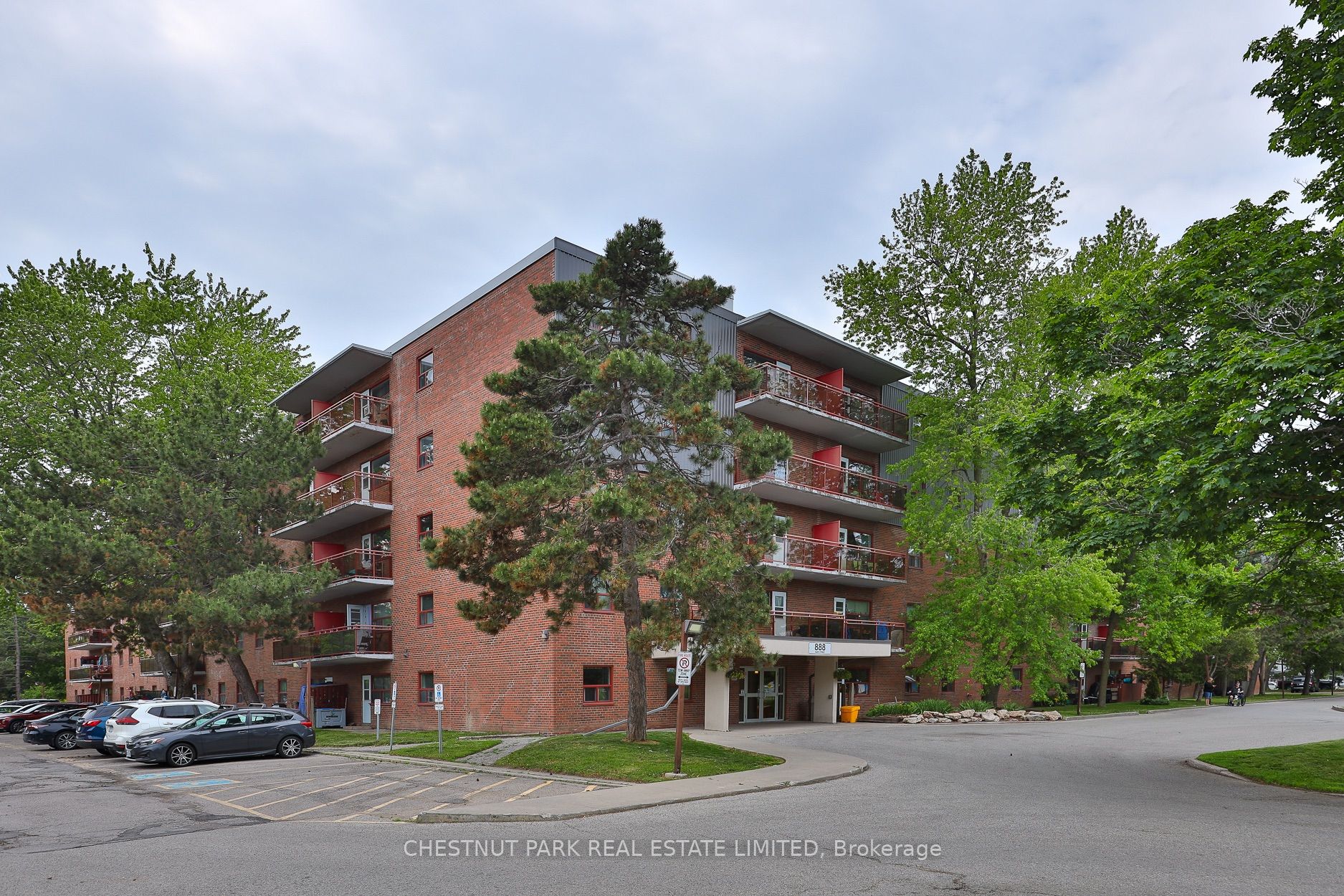 888 Glen Street 503, Oshawa, ON L1J 5Z4