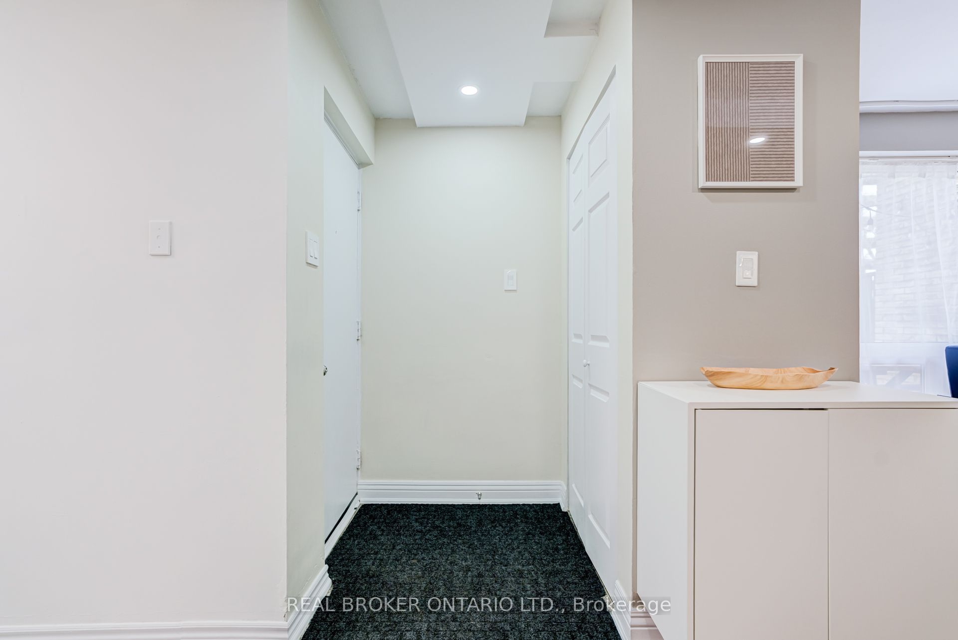 130 Ling Road 62, Toronto, ON M1E 4V9