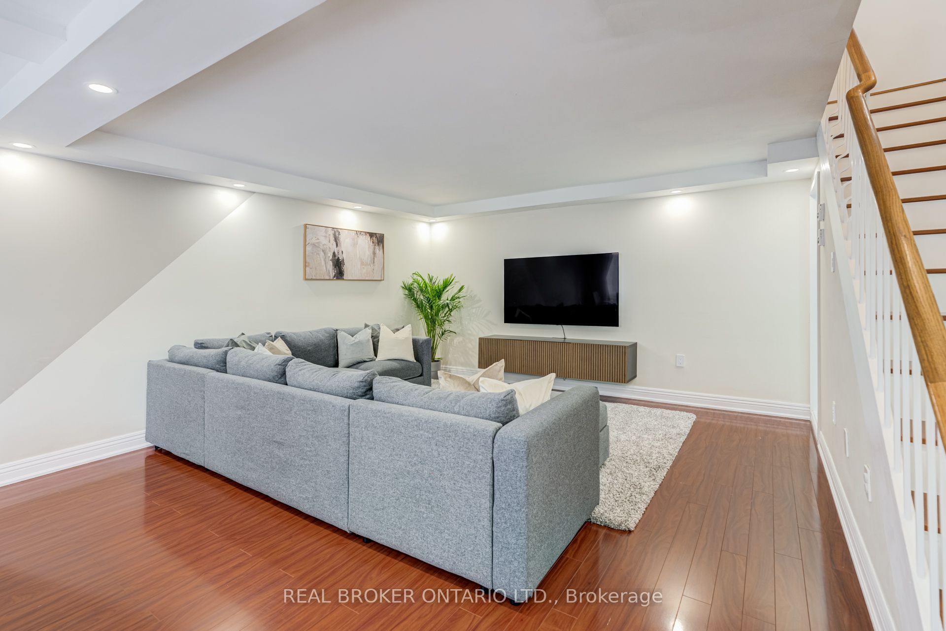 130 Ling Road 62, Toronto, ON M1E 4V9 photo 4