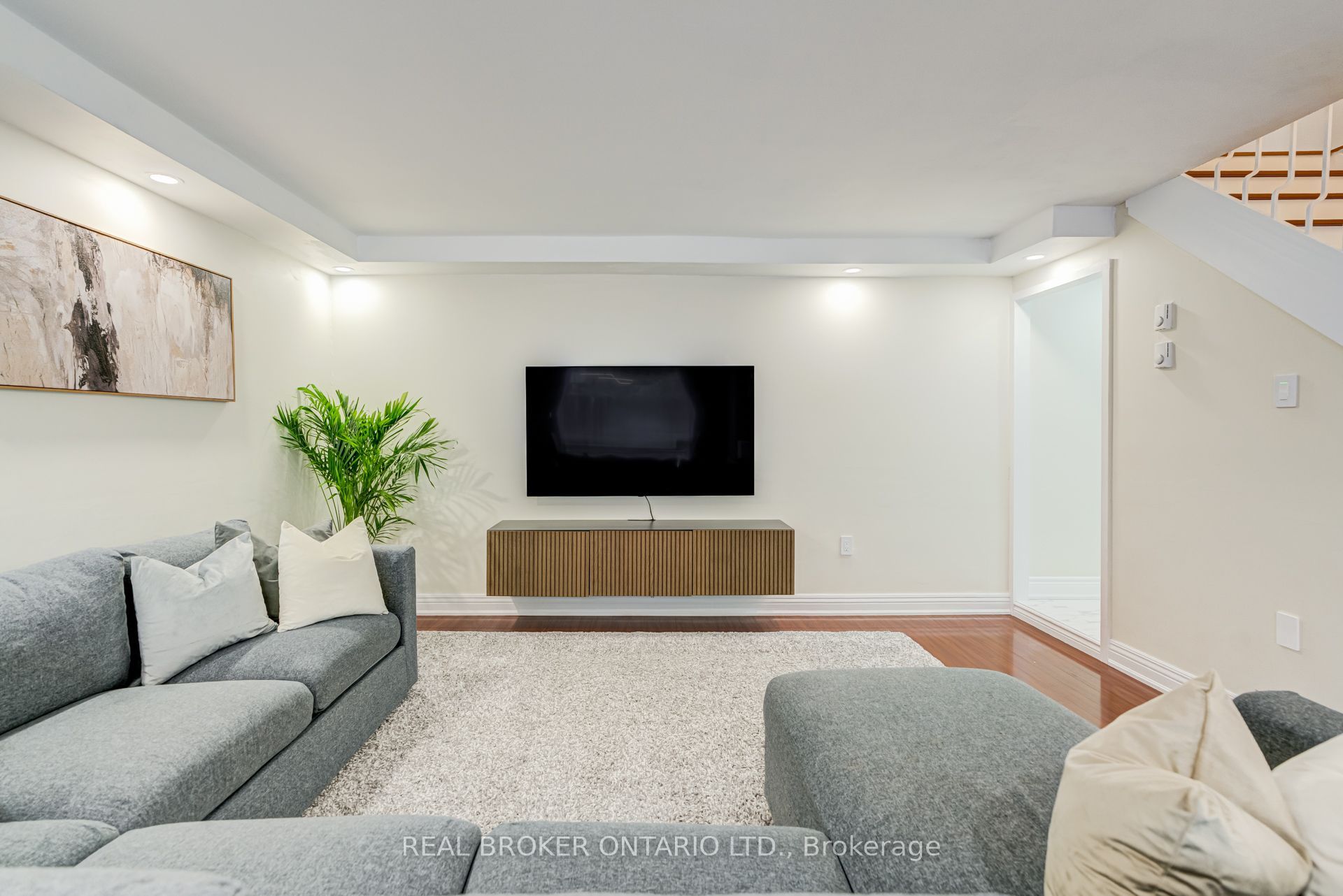 130 Ling Road 62, Toronto, ON M1E 4V9 photo 5