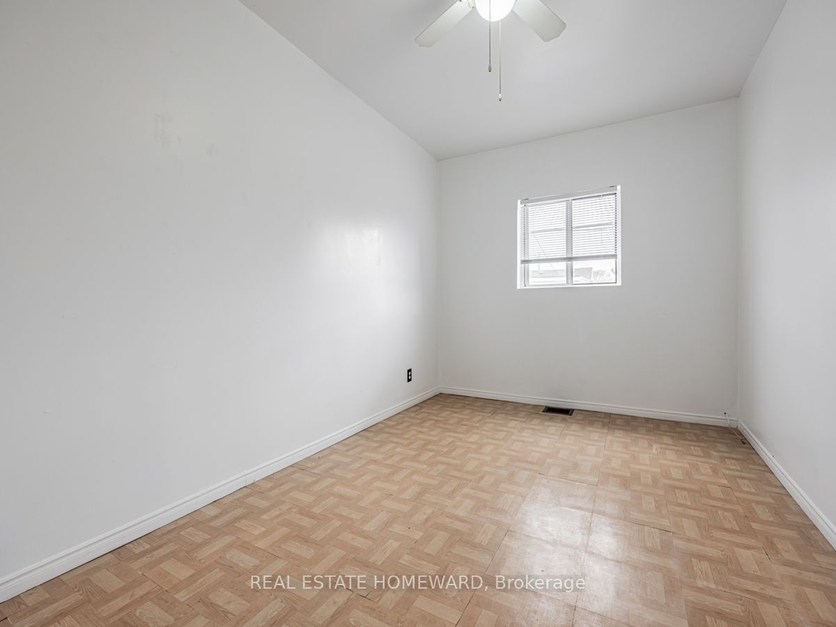 2438 Danforth Avenue, Toronto, ON M4C 1K9 photo 4