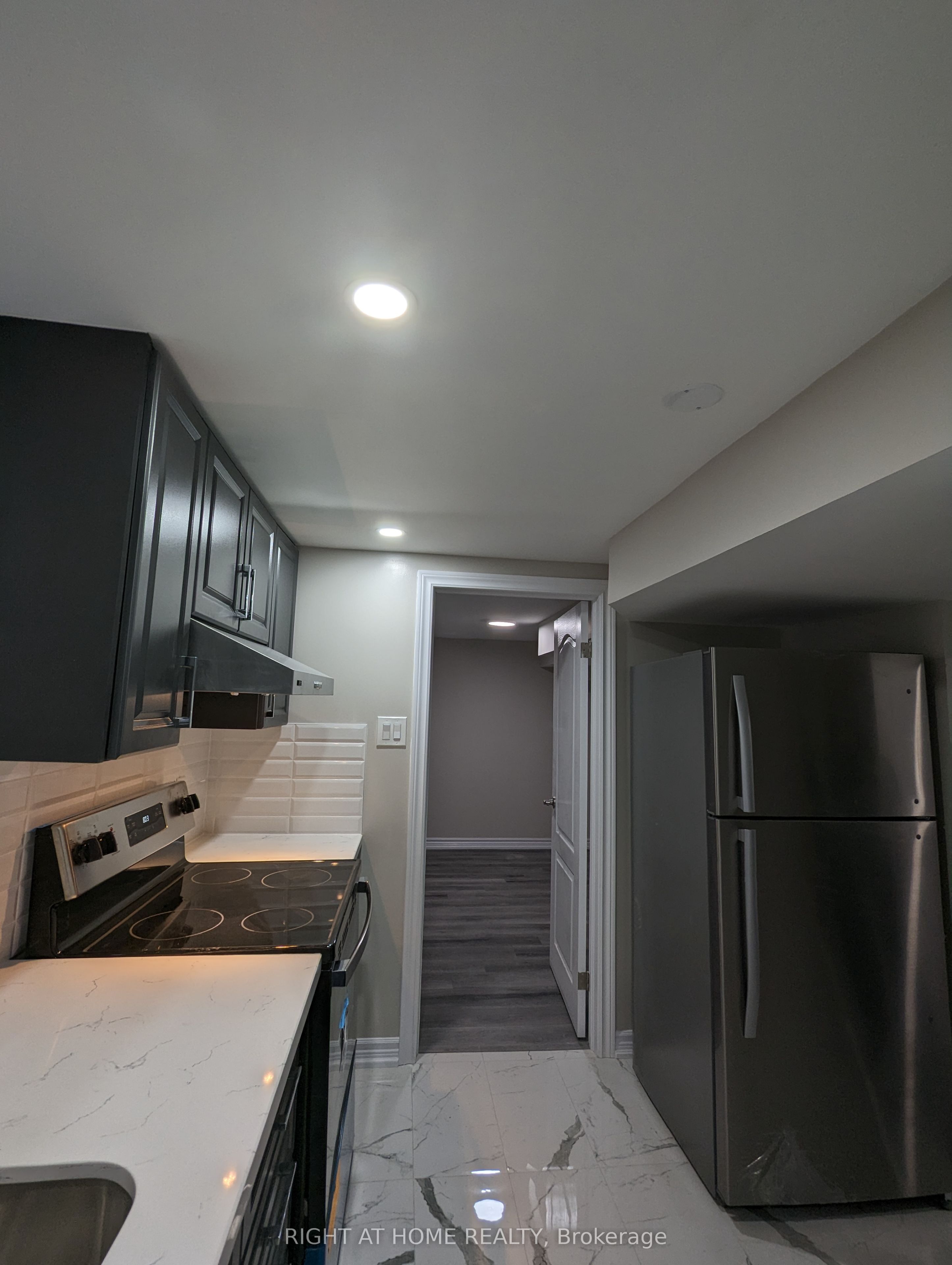 29 Brantford Drive, Toronto, ON M1W 1E2 photo 4