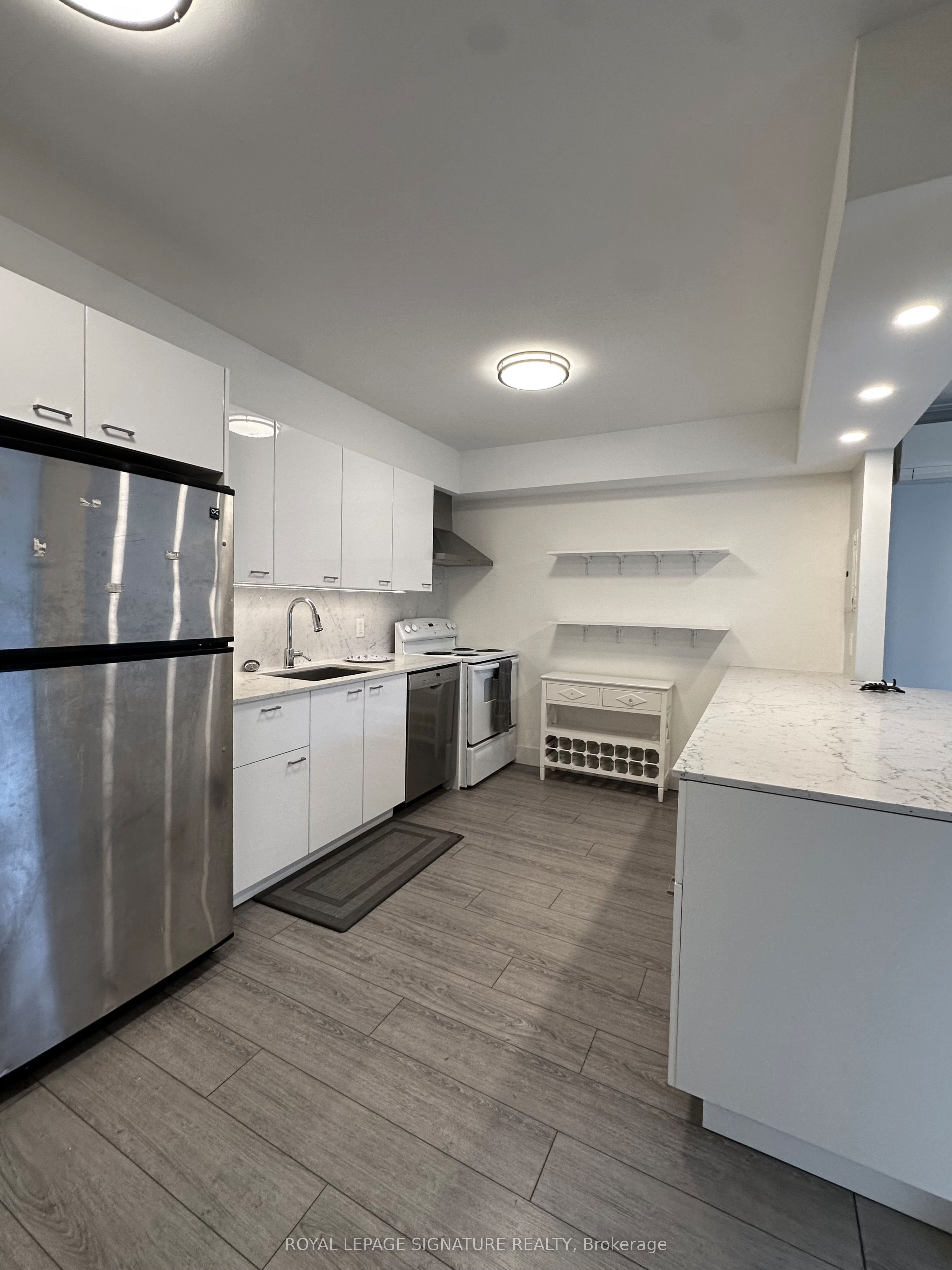 1089 Broadview Avenue 3, Toronto, ON M4K 2S4 photo 4