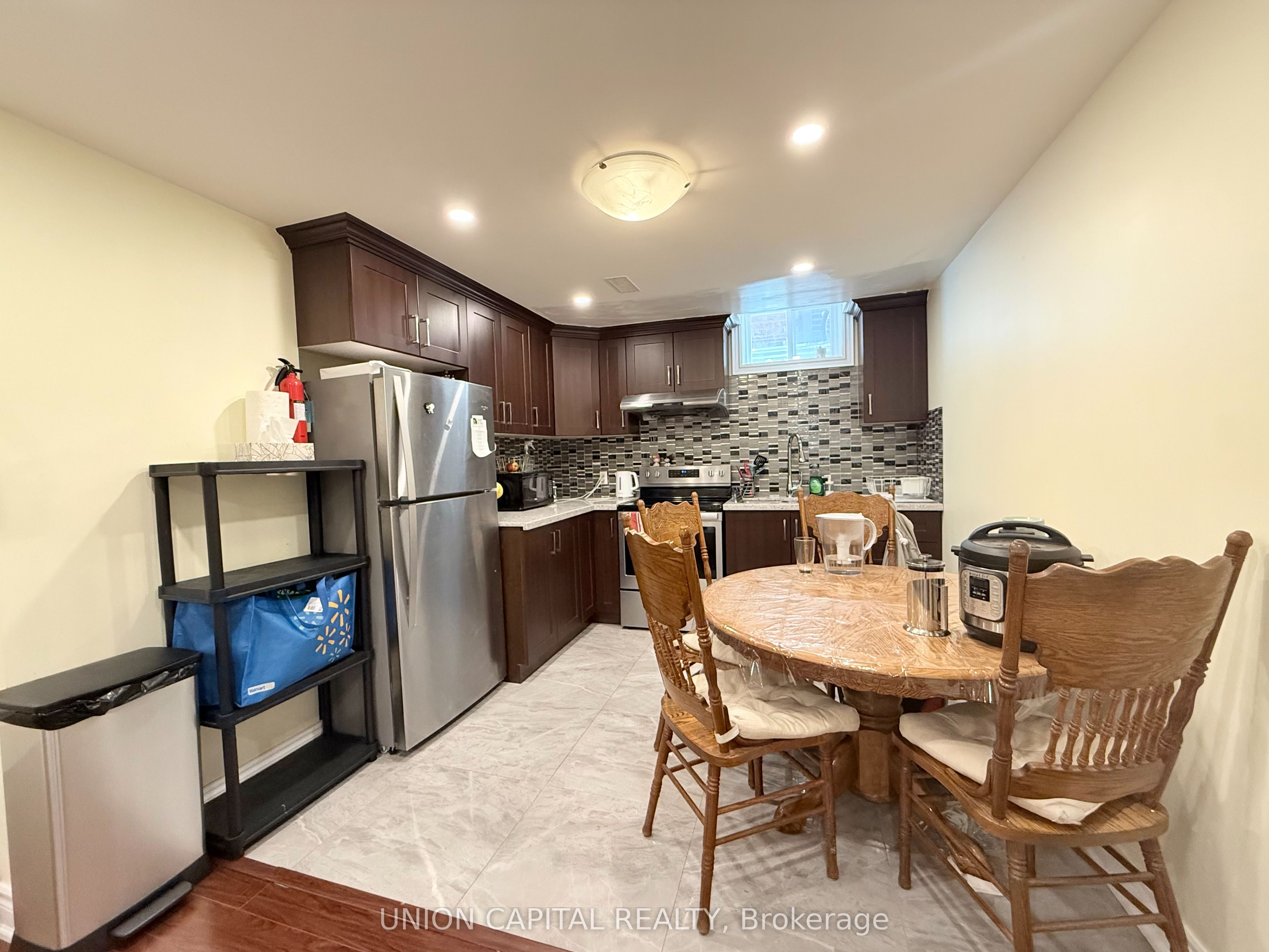 849 William Lee Avenue Bsmt, Oshawa, ON L1K 0W2 photo 5