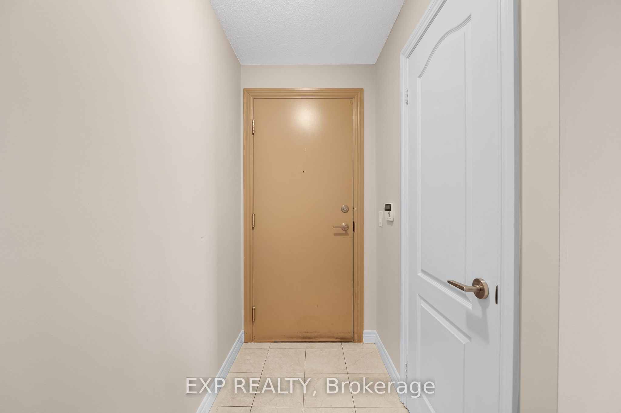 60 Town Centre Court 407, Toronto, ON M1P 0B1 photo 4