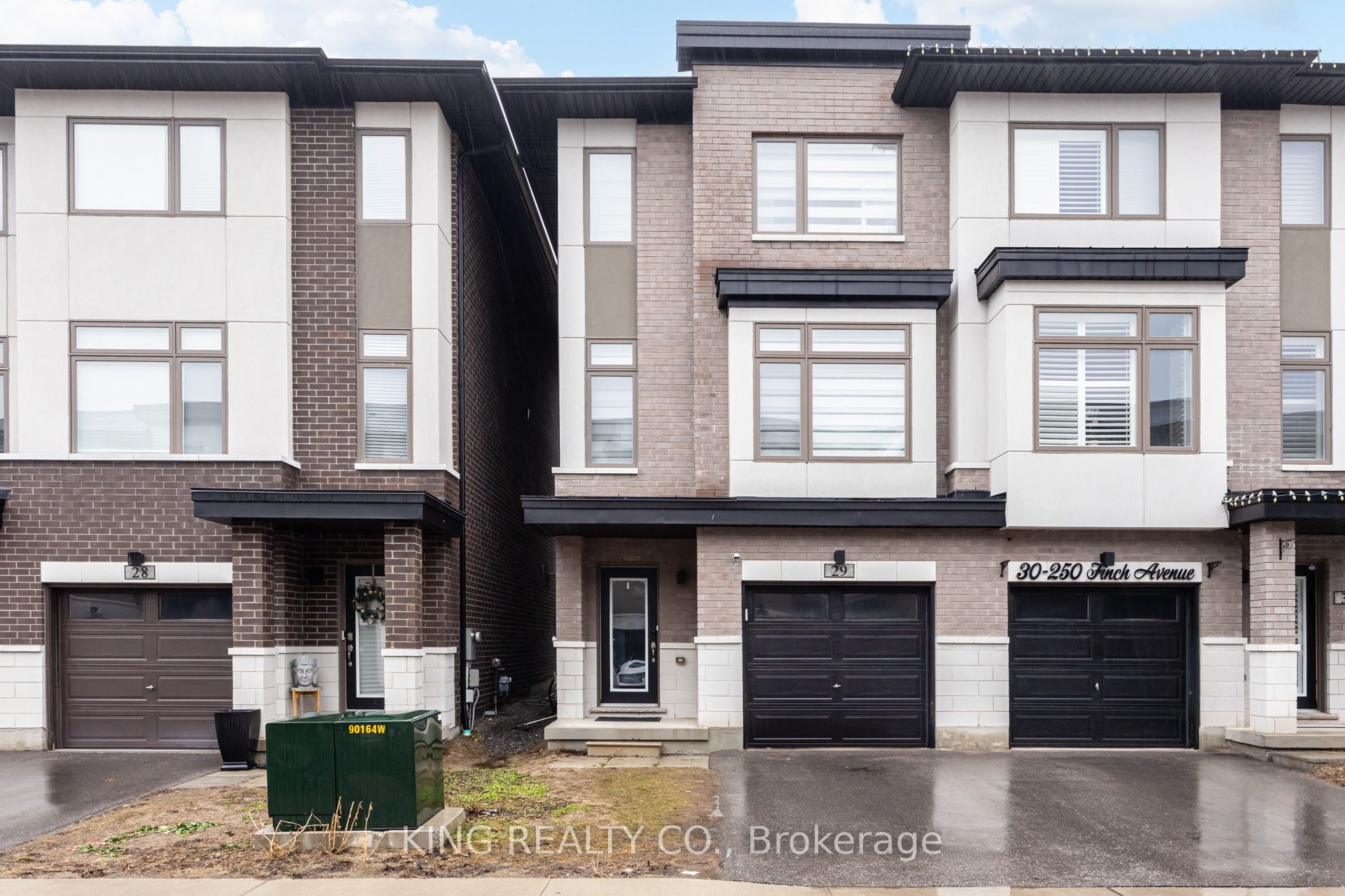 250 Finch Avenue 29, Pickering, ON L1V 0G6 photo 2