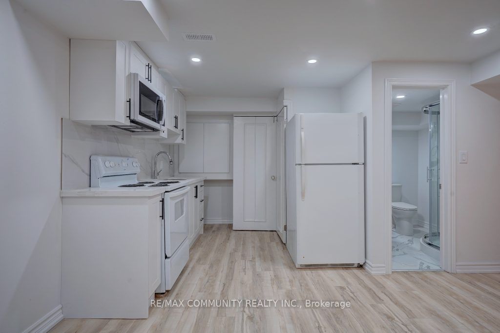 166 John Tabor Trail BSMT, Toronto, ON M1B 2R1 photo 5