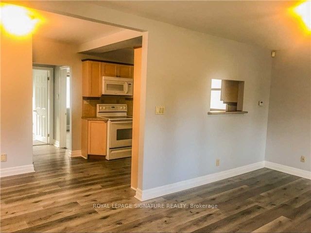 318 Woodmount Avenue, Toronto, ON M4C 4A3 photo 3