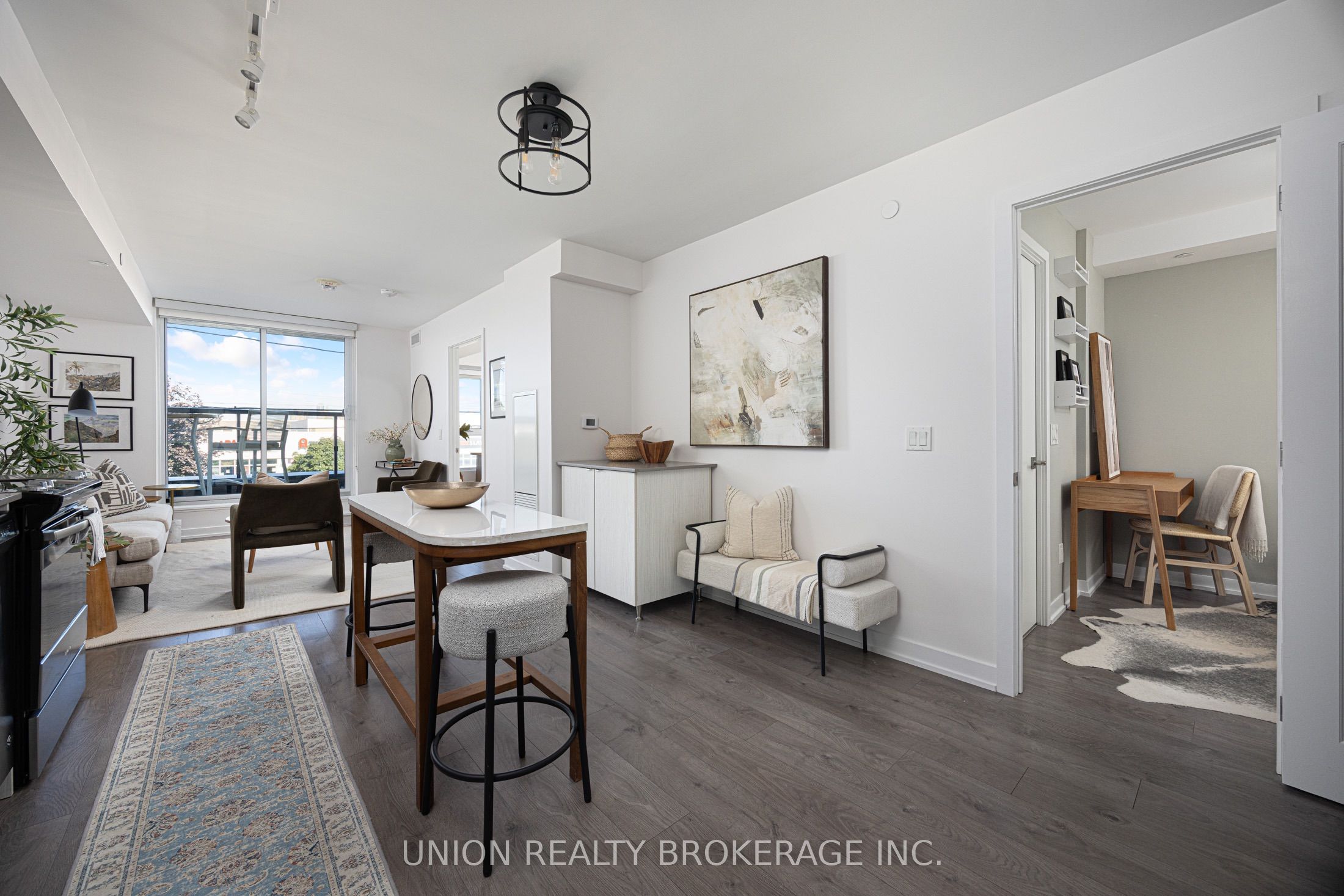1401 O'Connor Drive 217, Toronto, ON M4B 2V5 photo 4