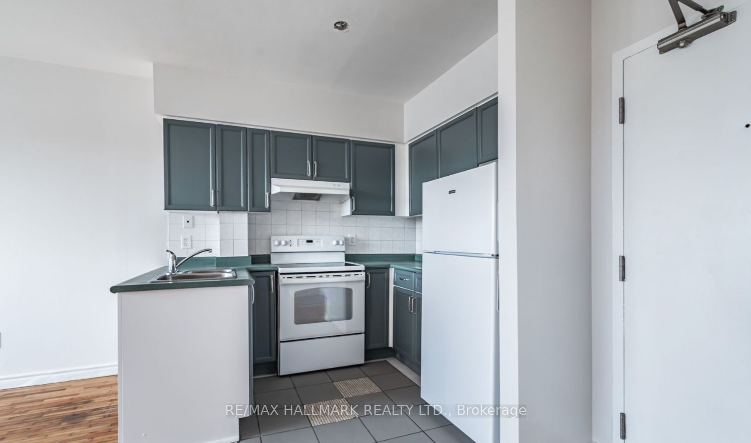 2831 Kingston Road A5, Toronto, ON M1M 1N2 photo 3