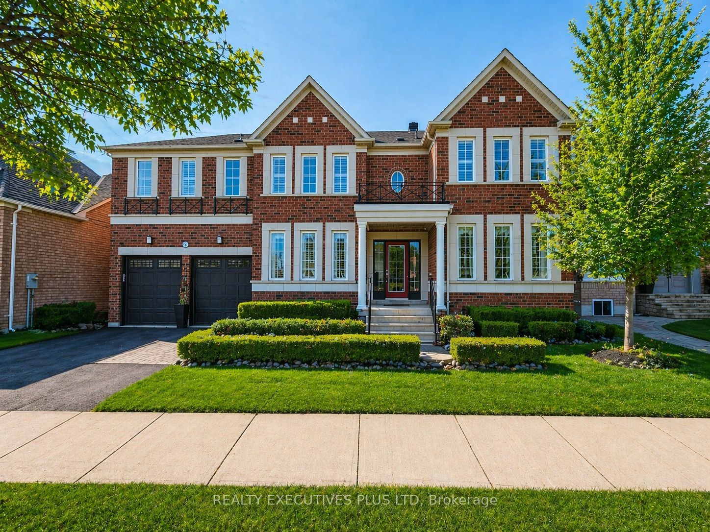 46 Williamson Drive W, Ajax, ON L1T 4M9