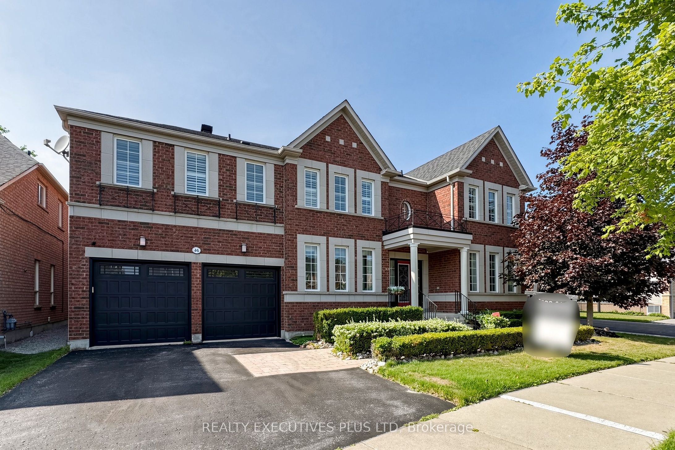 46 Williamson Drive W, Ajax, ON L1T 4M9 photo 2