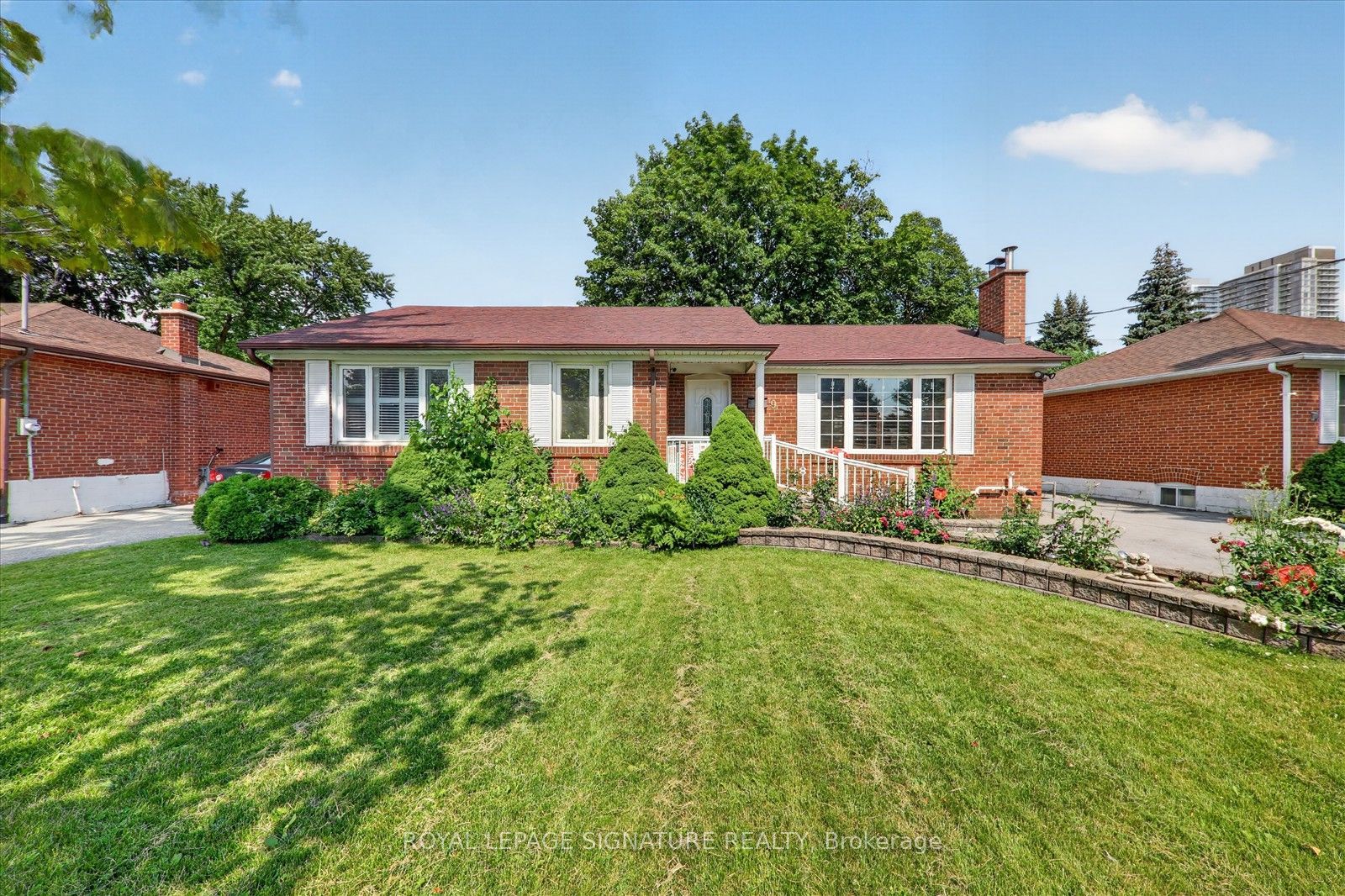 9 Lejune Road, Toronto, ON M1T 2S6 photo 3