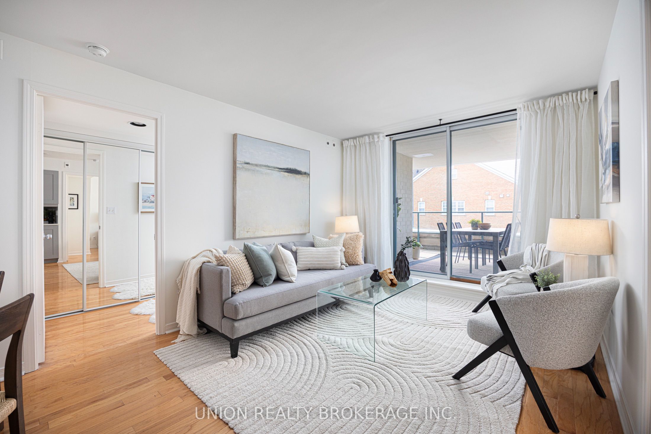 1765 E Queen Street 213, Toronto, ON M4L 3Z2 photo 4