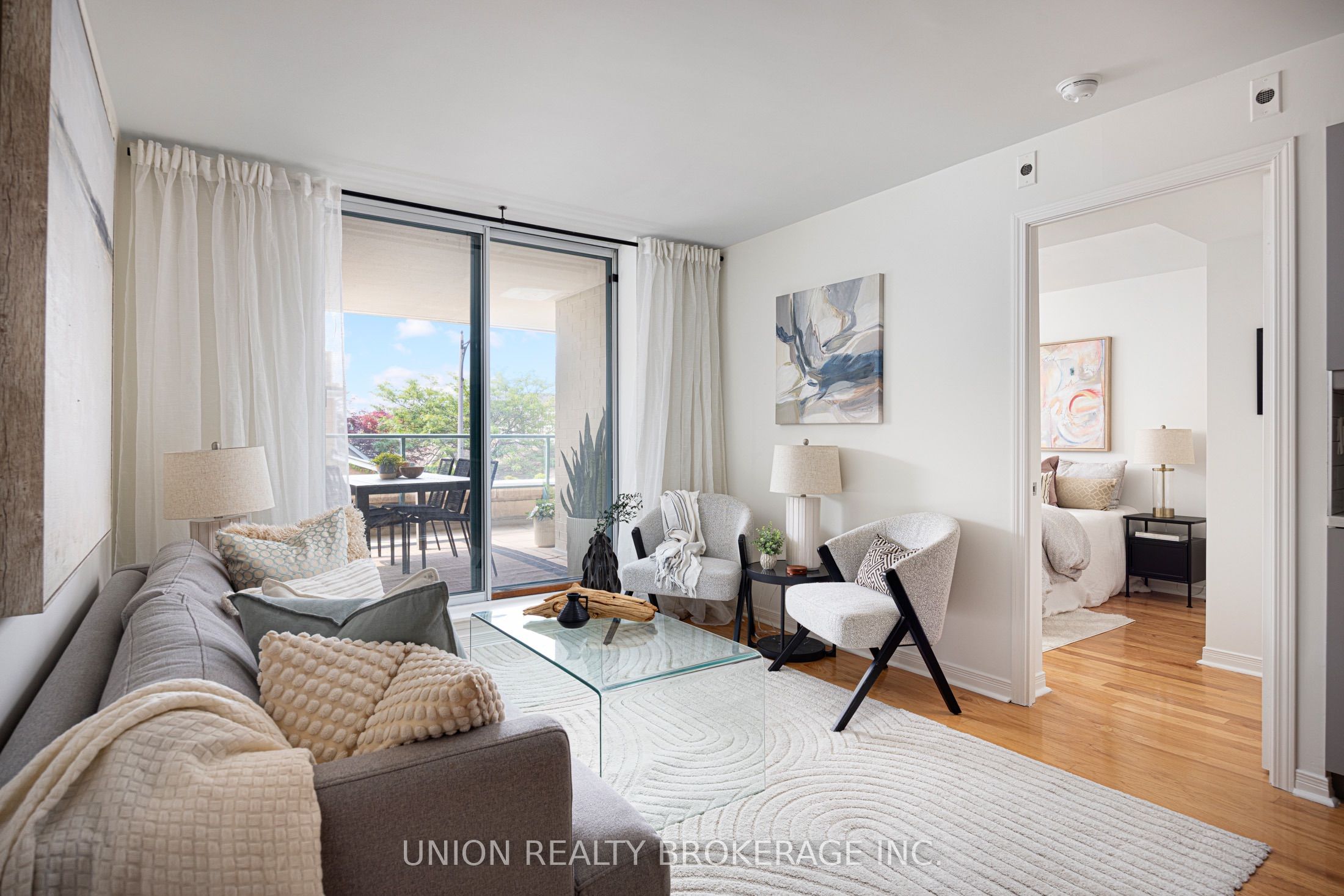 1765 E Queen Street 213, Toronto, ON M4L 3Z2 photo 5