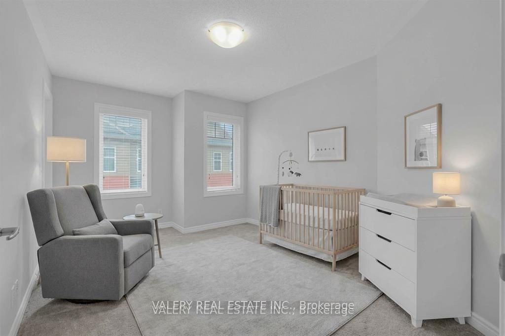 2500 Hill Rise Court 65, Oshawa, ON L1L 0M6 photo 5