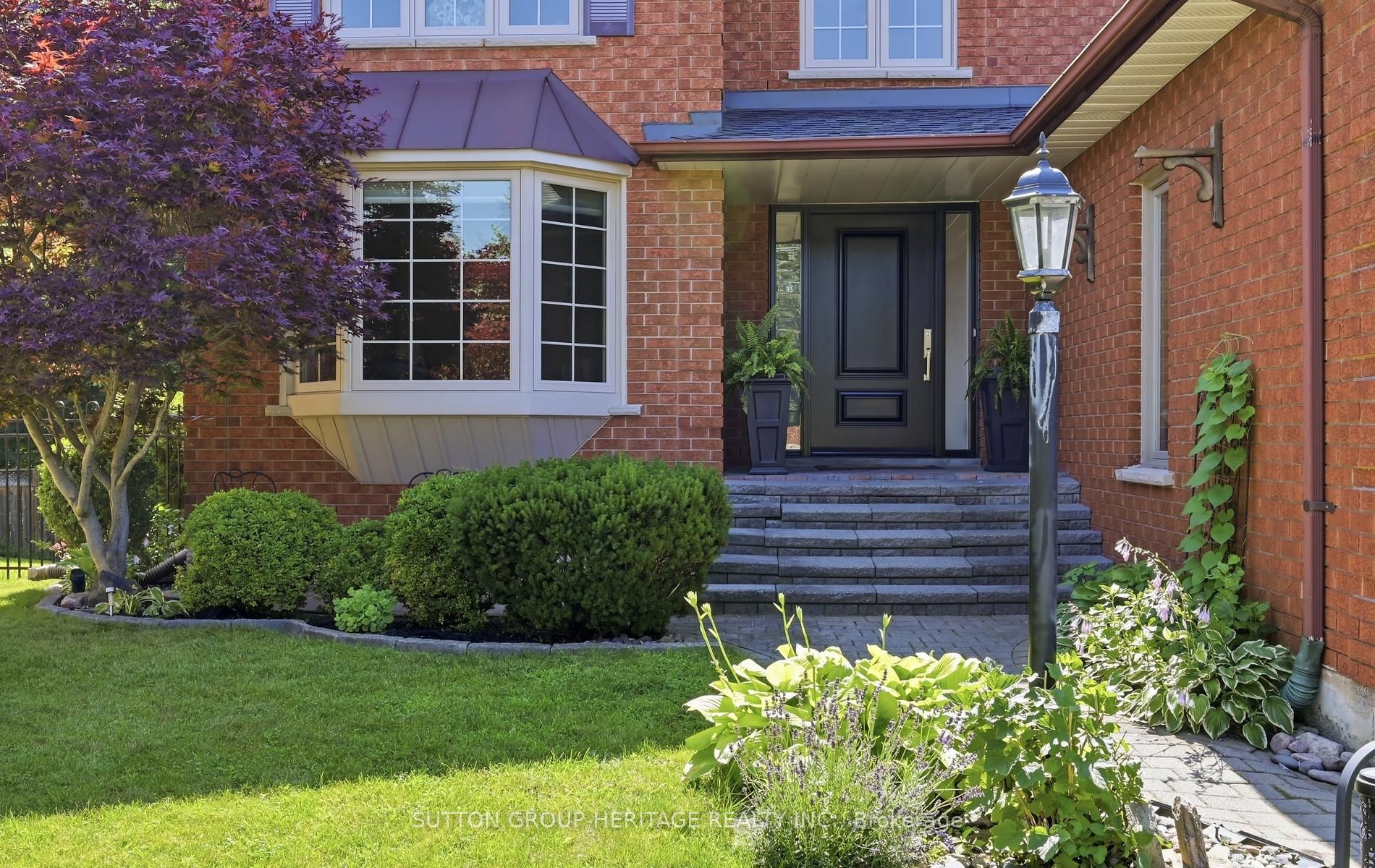 511 Driftwood Court, Pickering, ON L1V 6K8 photo 2