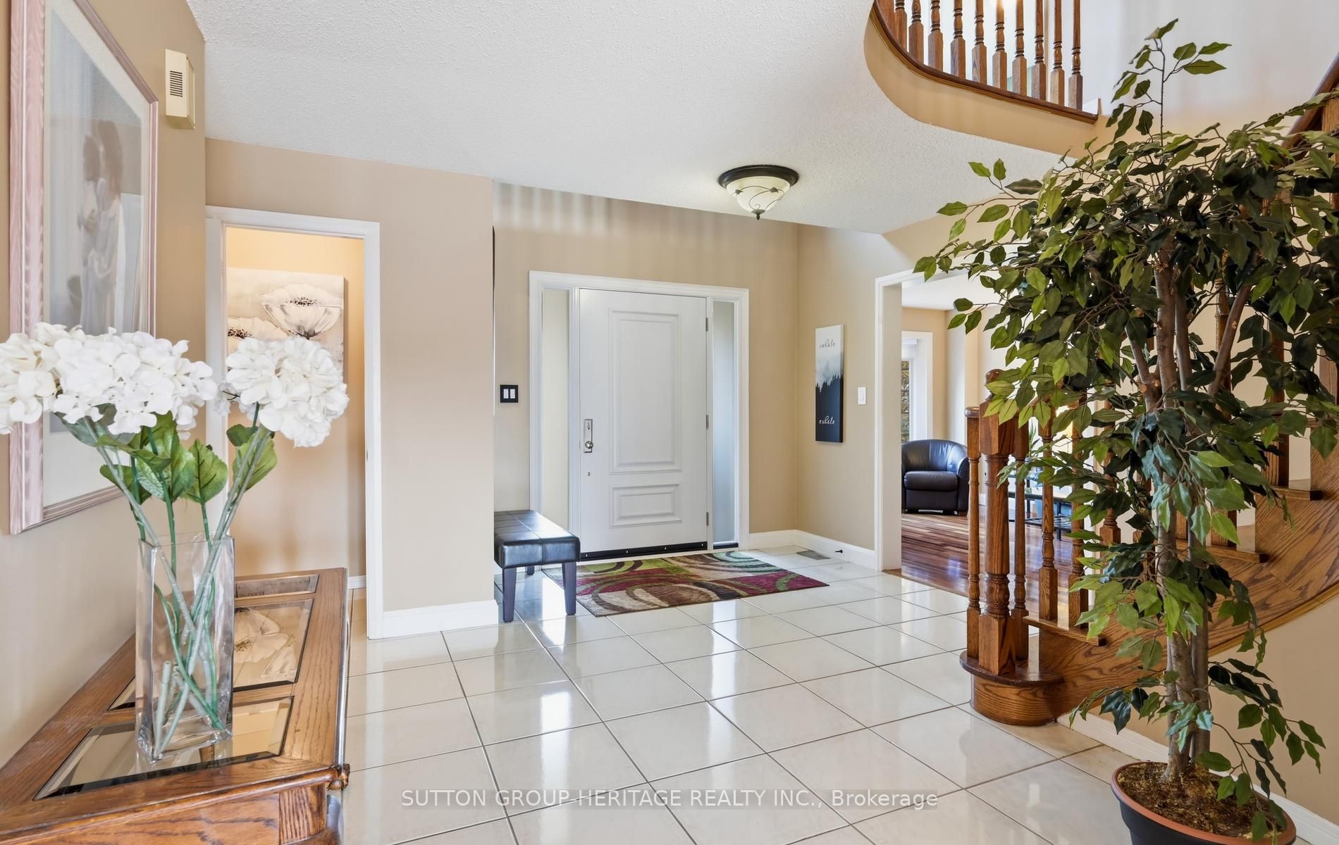 511 Driftwood Court, Pickering, ON L1V 6K8 photo 3