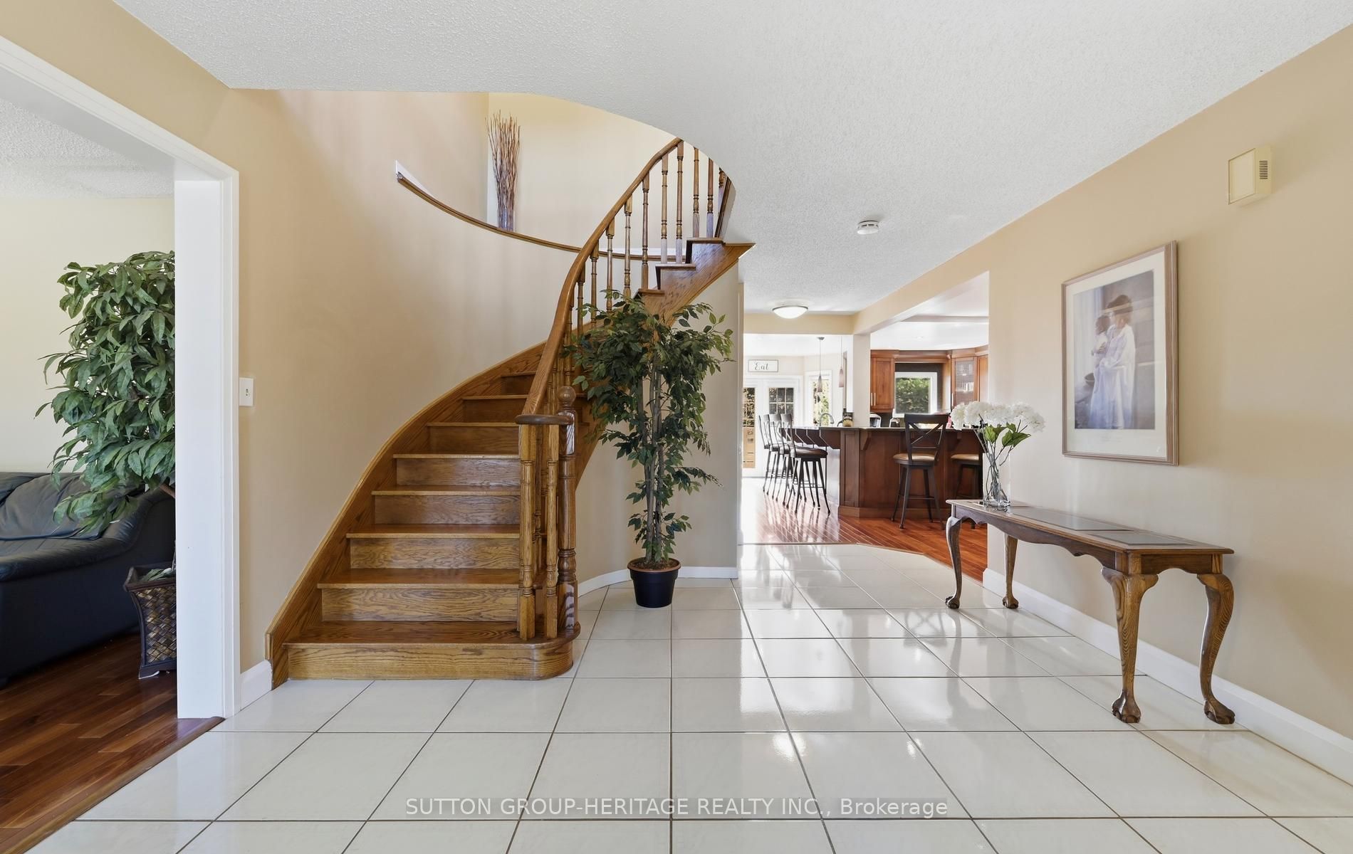 511 Driftwood Court, Pickering, ON L1V 6K8 photo 5