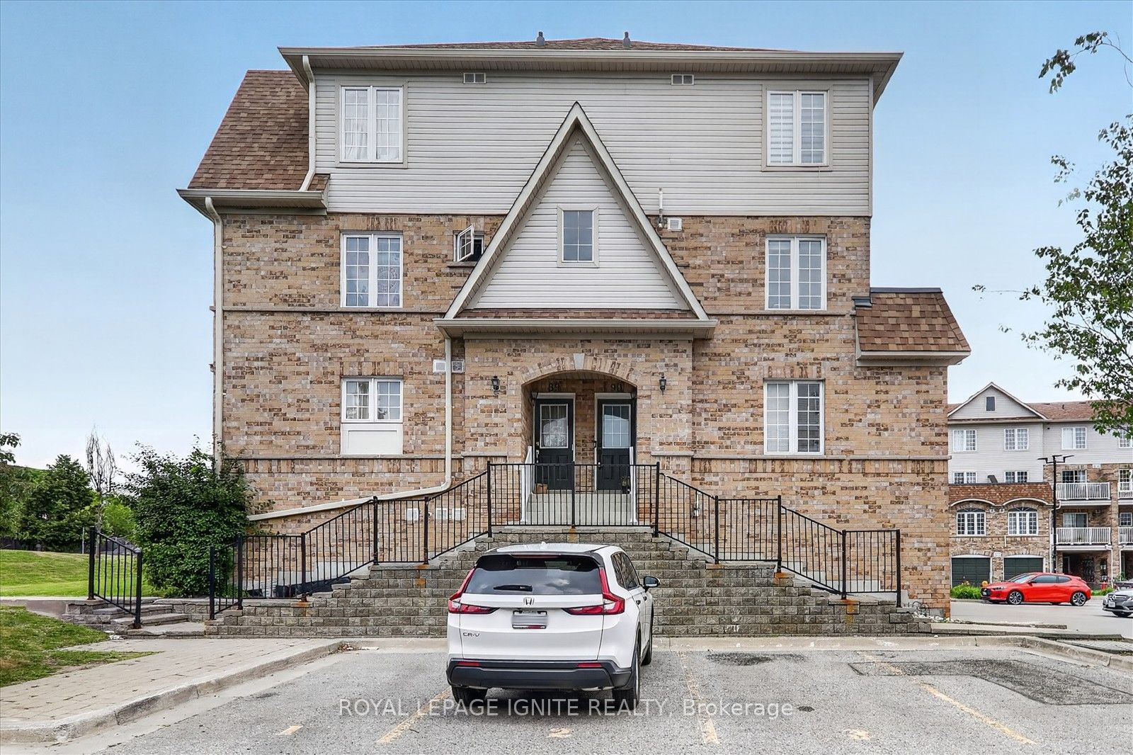 200 Mclevin Avenue 90, Toronto, ON M1B 6C8 photo 2