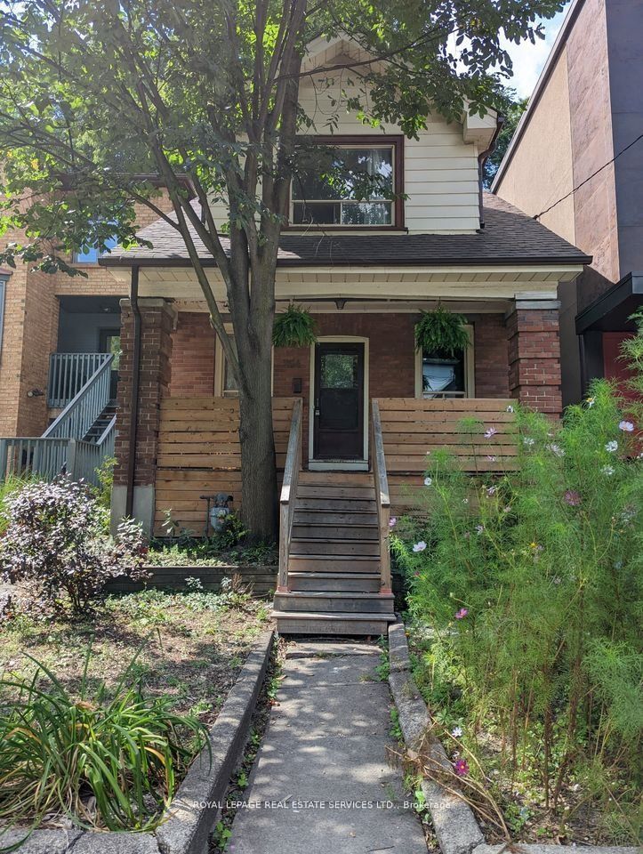 264A Hastings Avenue Main, Toronto, ON M4L 2M1