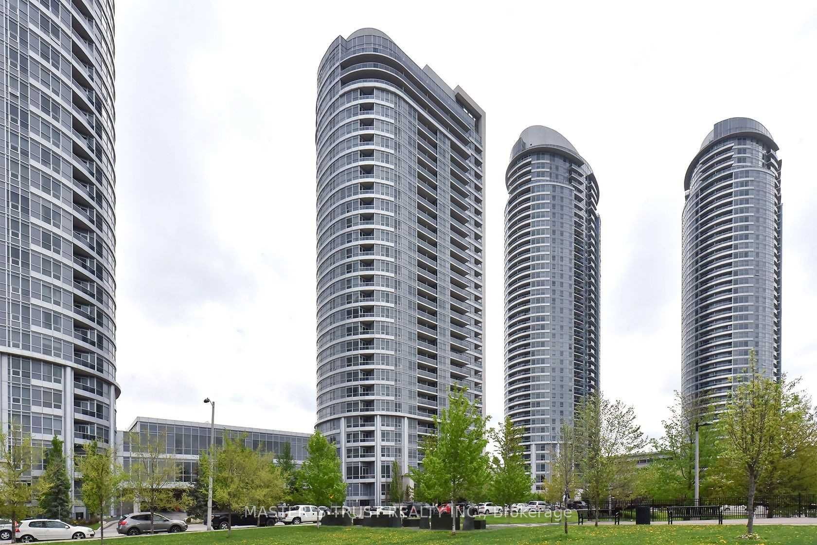151 Village Green Square 2606, Toronto, ON M1S 0K5