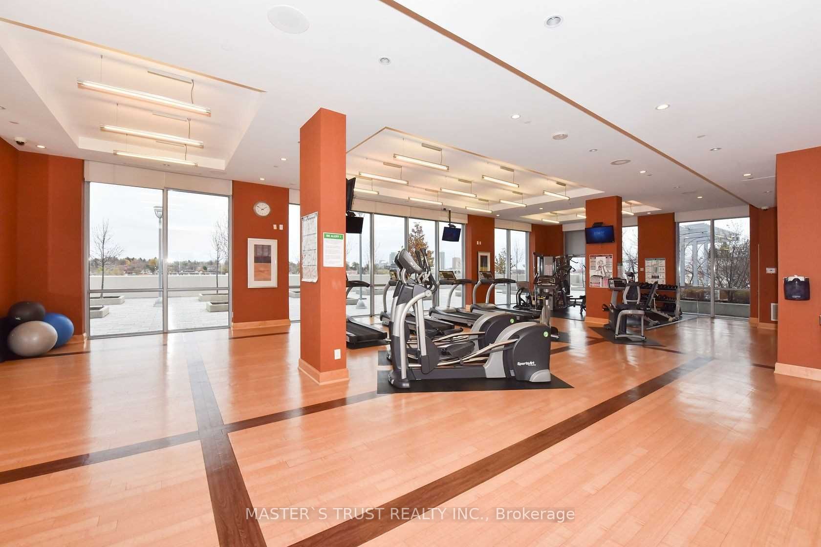 151 Village Green Square 2606, Toronto, ON M1S 0K5 photo 2