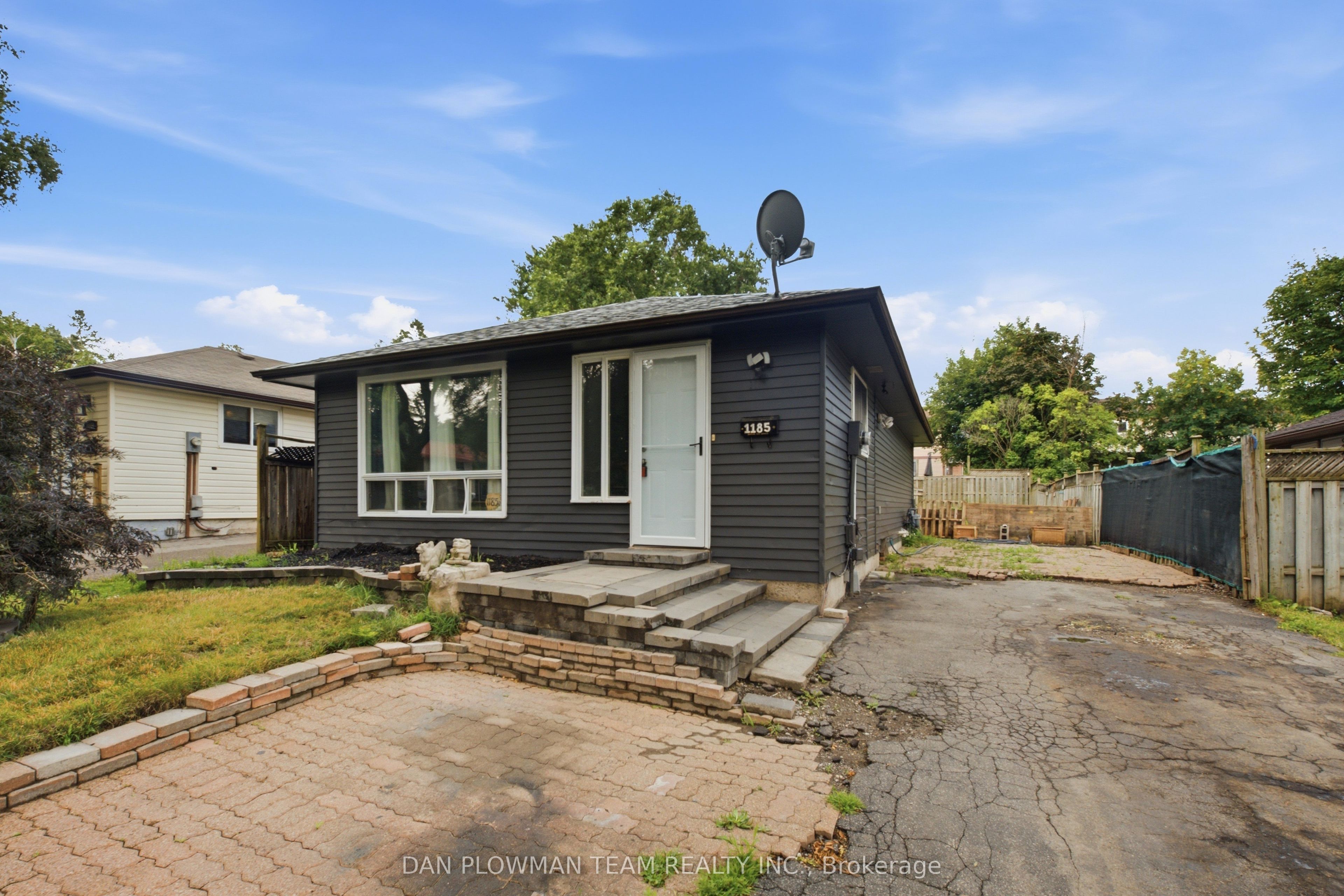 1185 Norman Court, Oshawa, ON L1H 7X2 photo 2
