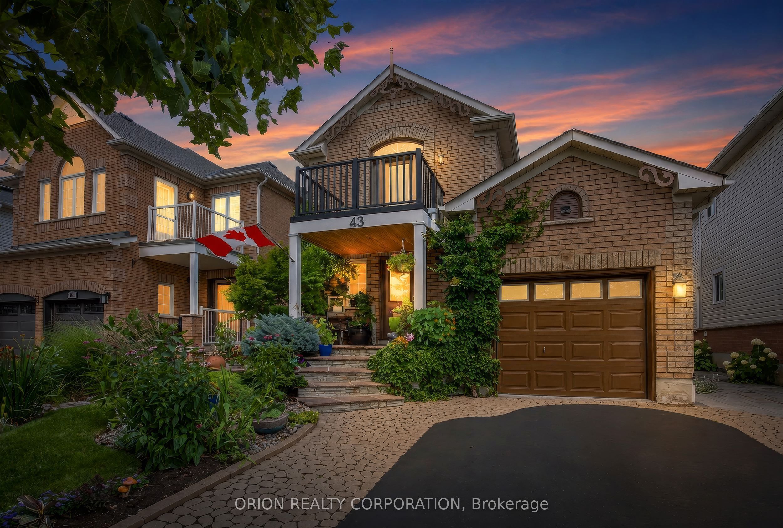 43 Lighthouse Street, Whitby, ON L1N 9R9