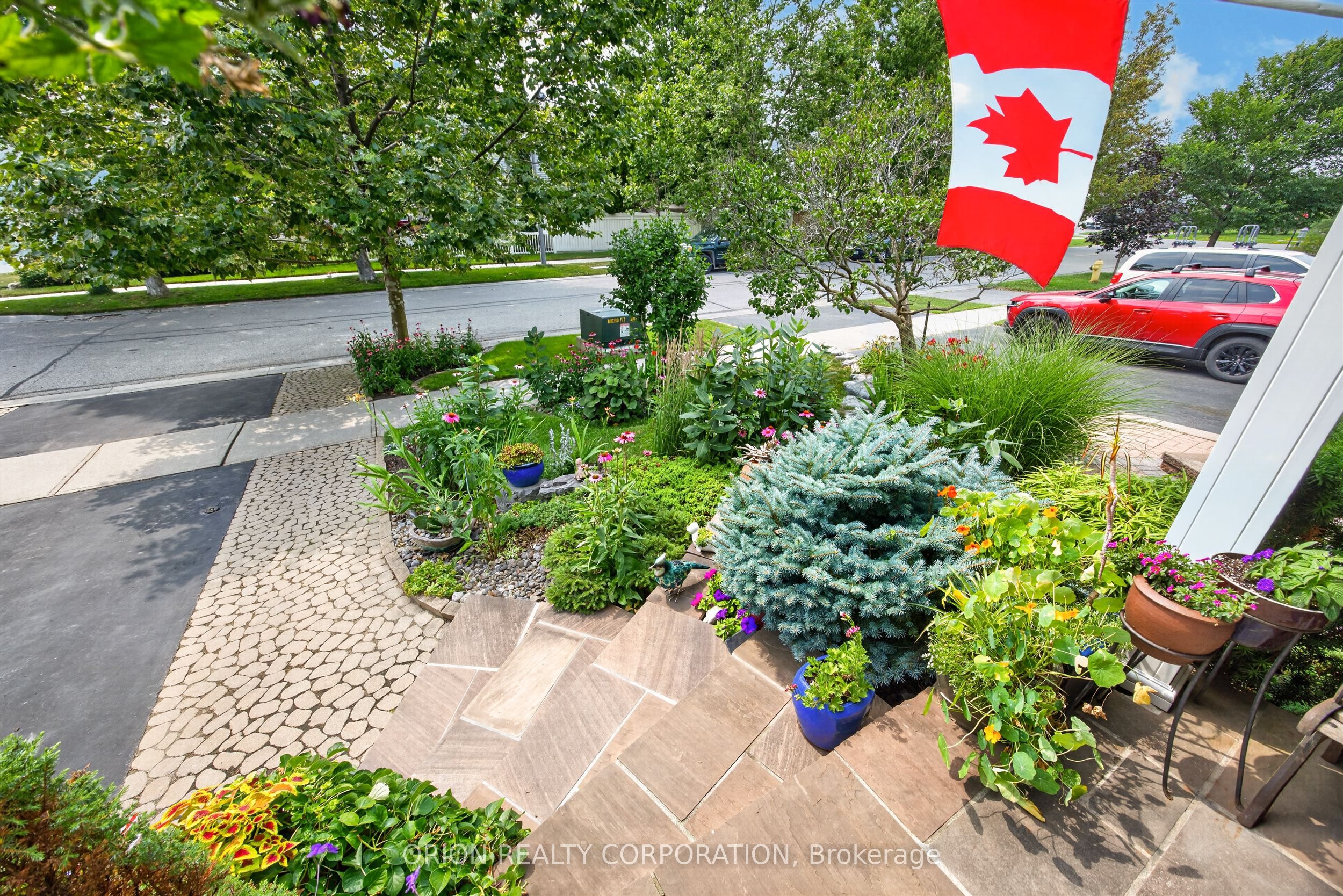 43 Lighthouse Street, Whitby, ON L1N 9R9 photo 3