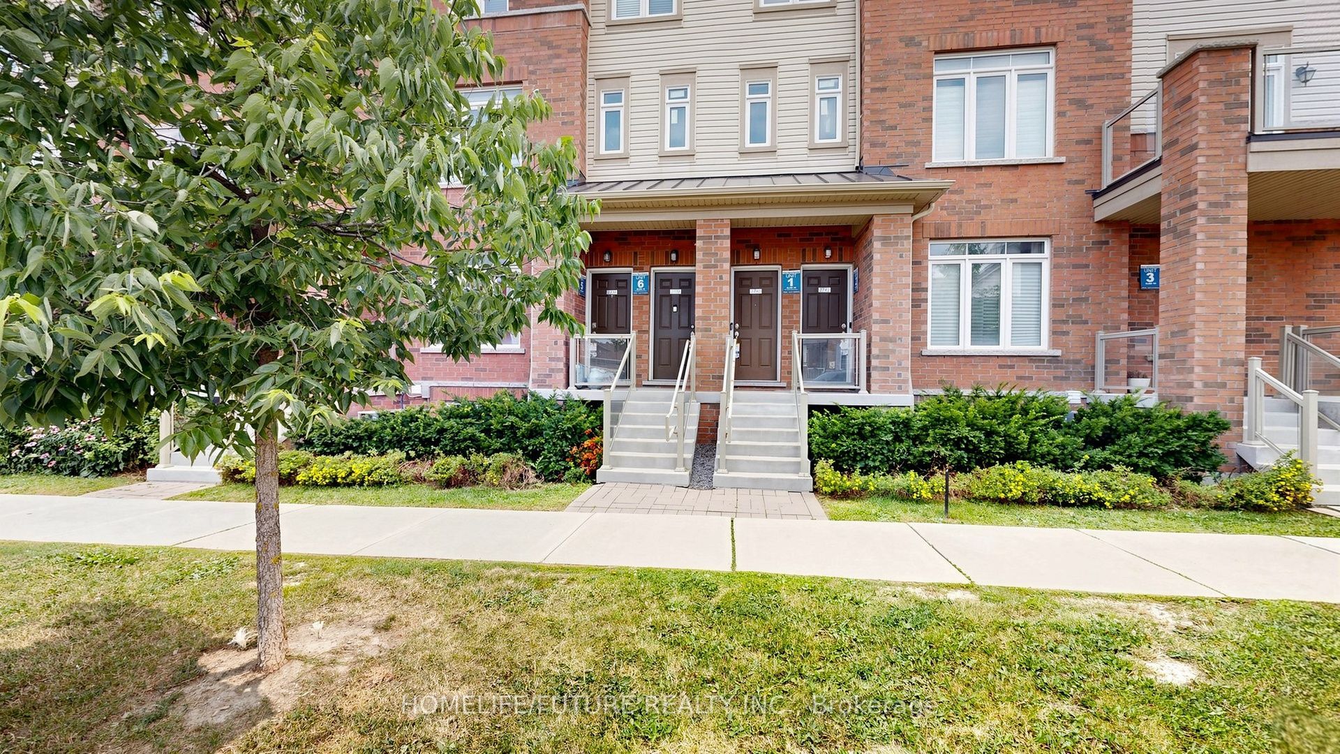 2736 William Jackson Drive, Pickering, ON L1X 0E6 photo 2