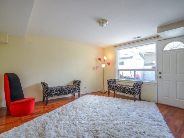 4 Wonderland Drive Bsmt, Toronto, ON M1G 2Y1 photo 2