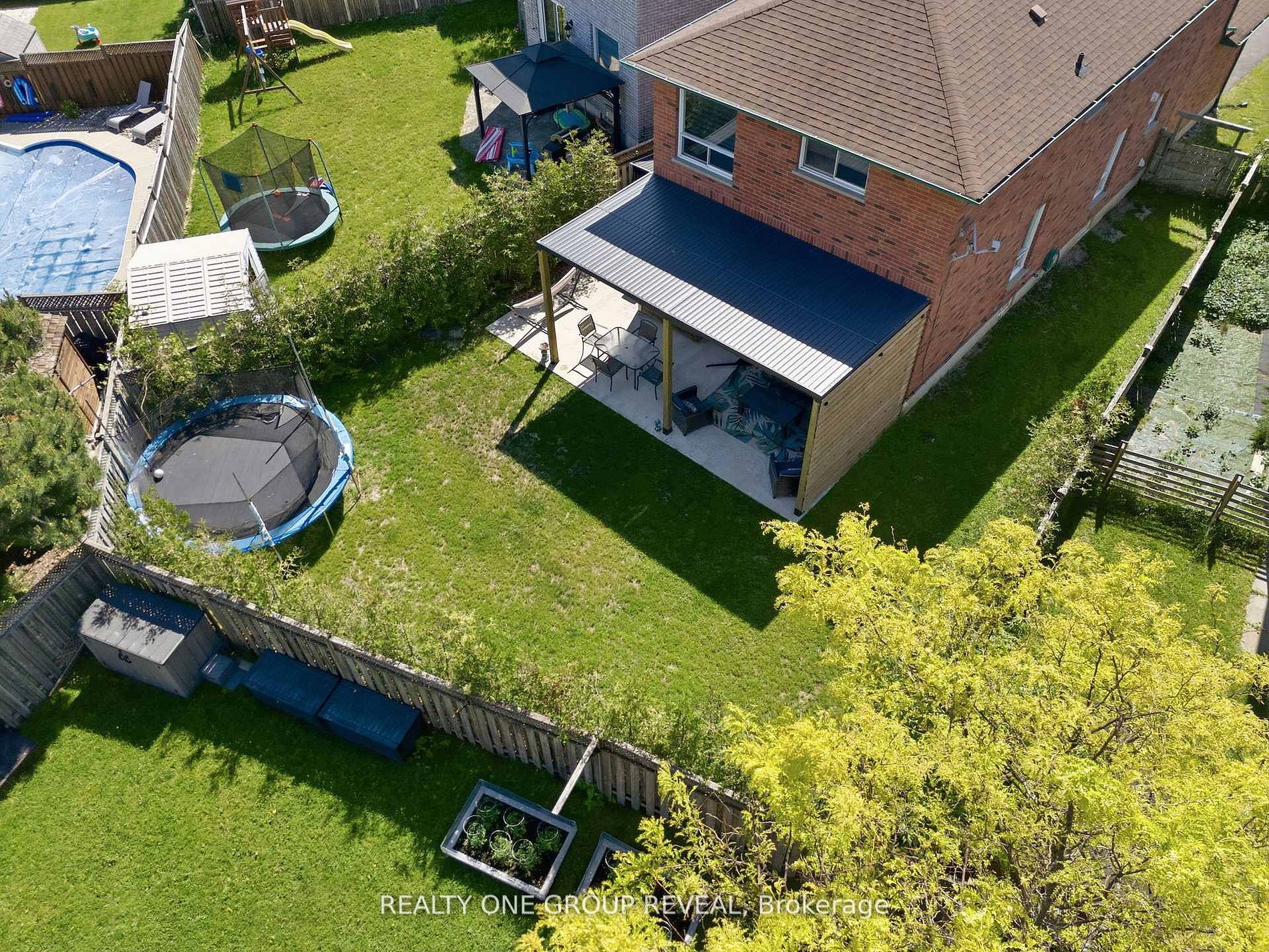 46 Fieldcrest Avenue, Clarington, ON L1E 2X5 photo 2