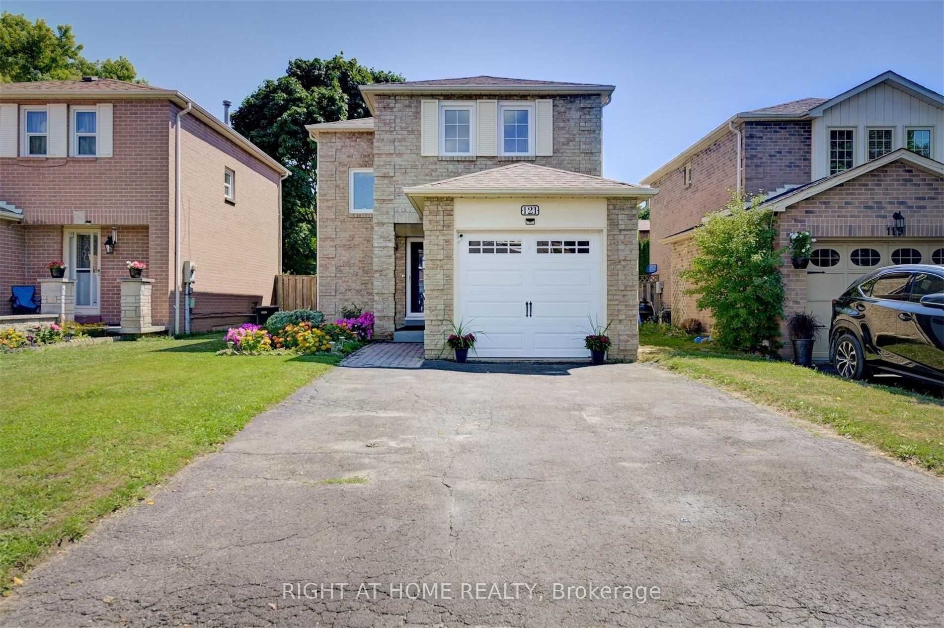121 Radford Drive, Ajax, ON L1T 2C3 photo 2