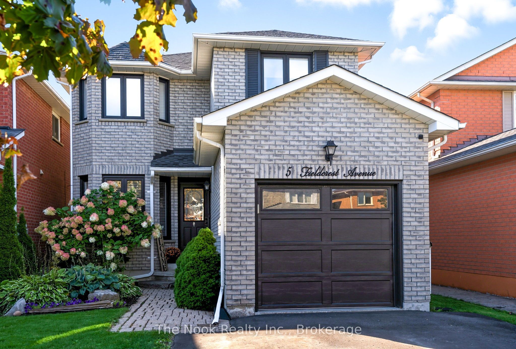 5 Fieldcrest Avenue, Clarington, ON L1E 2X3
